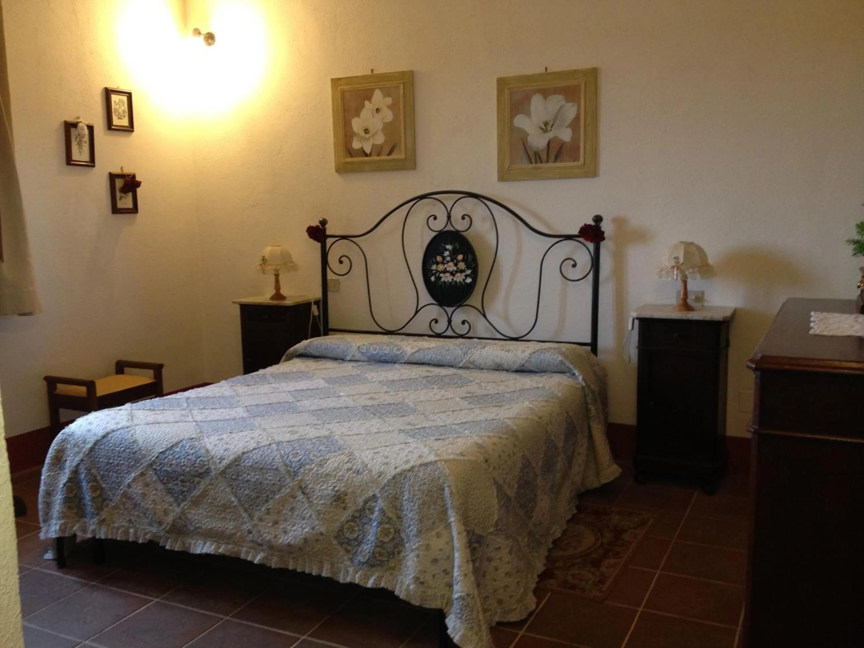 Photo of the whole room, Bed in Tenuta Santagnese