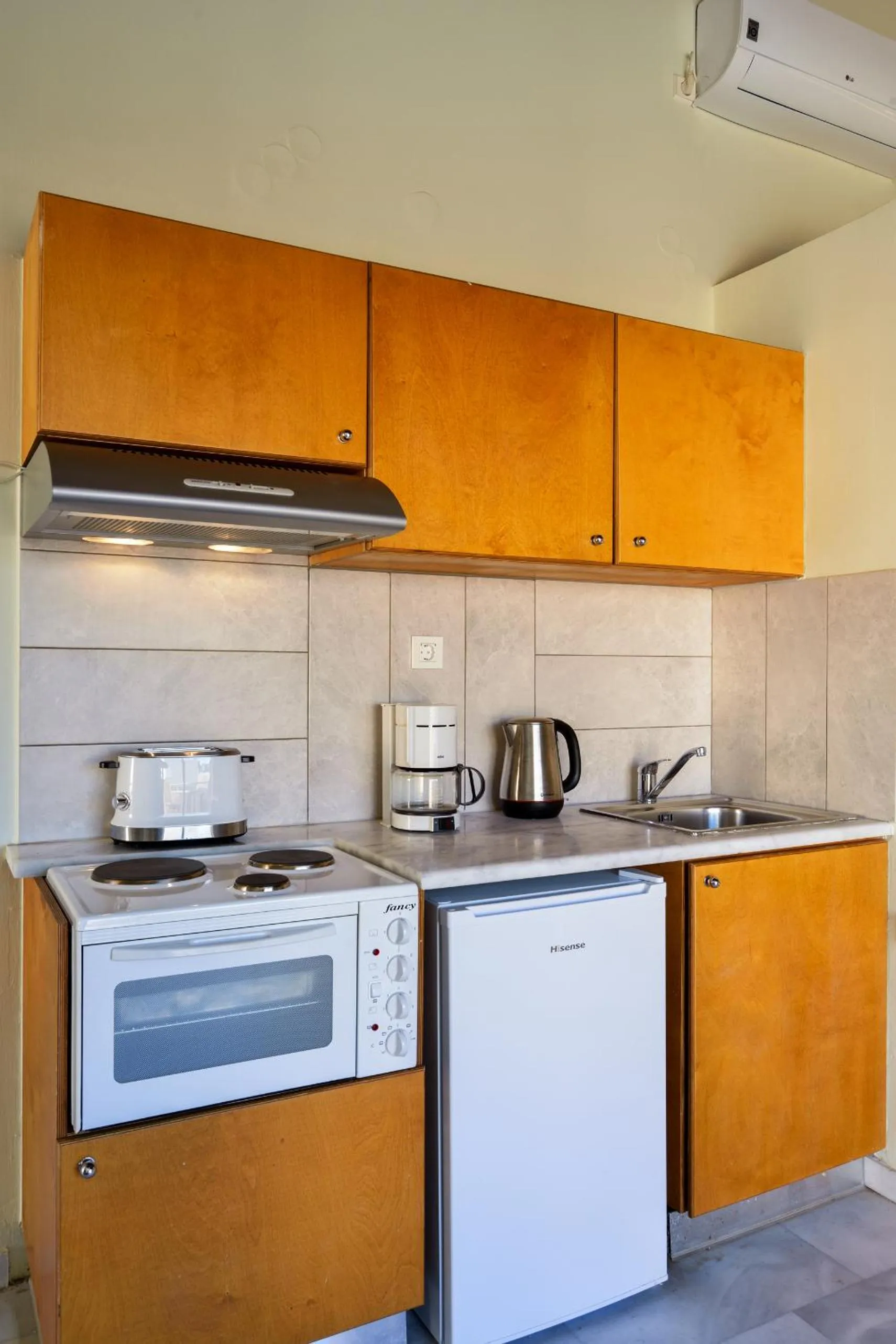 Kitchen or kitchenette in Elma's Dream Apartments & Villas