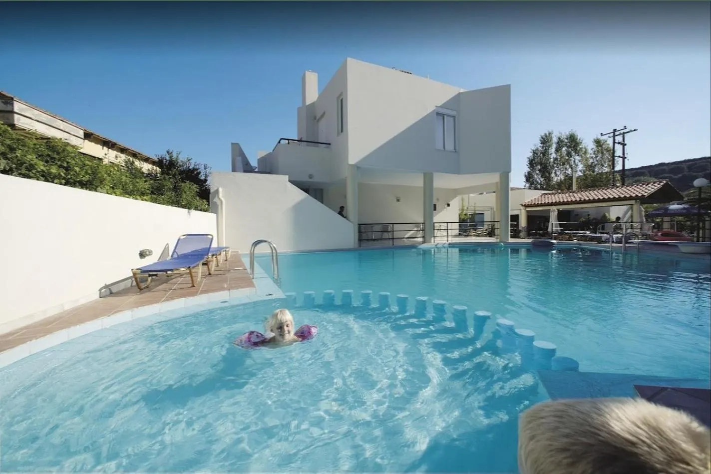 Day in Elma's Dream Apartments & Villas