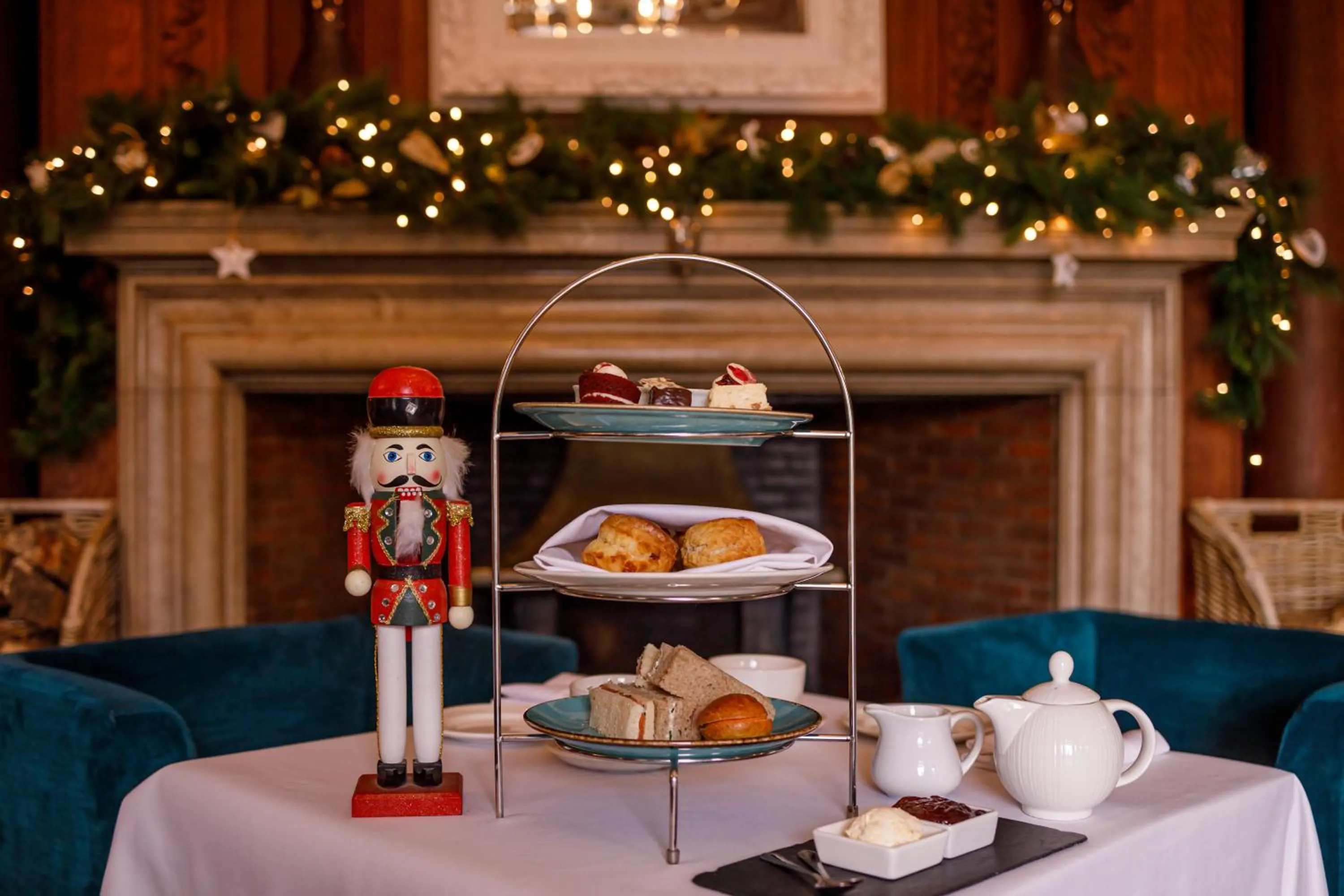 Restaurant/places to eat in Barnett Hill Hotel