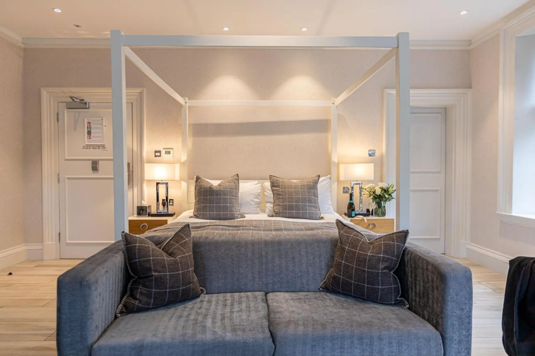 Bedroom, Bed in Barnett Hill Hotel