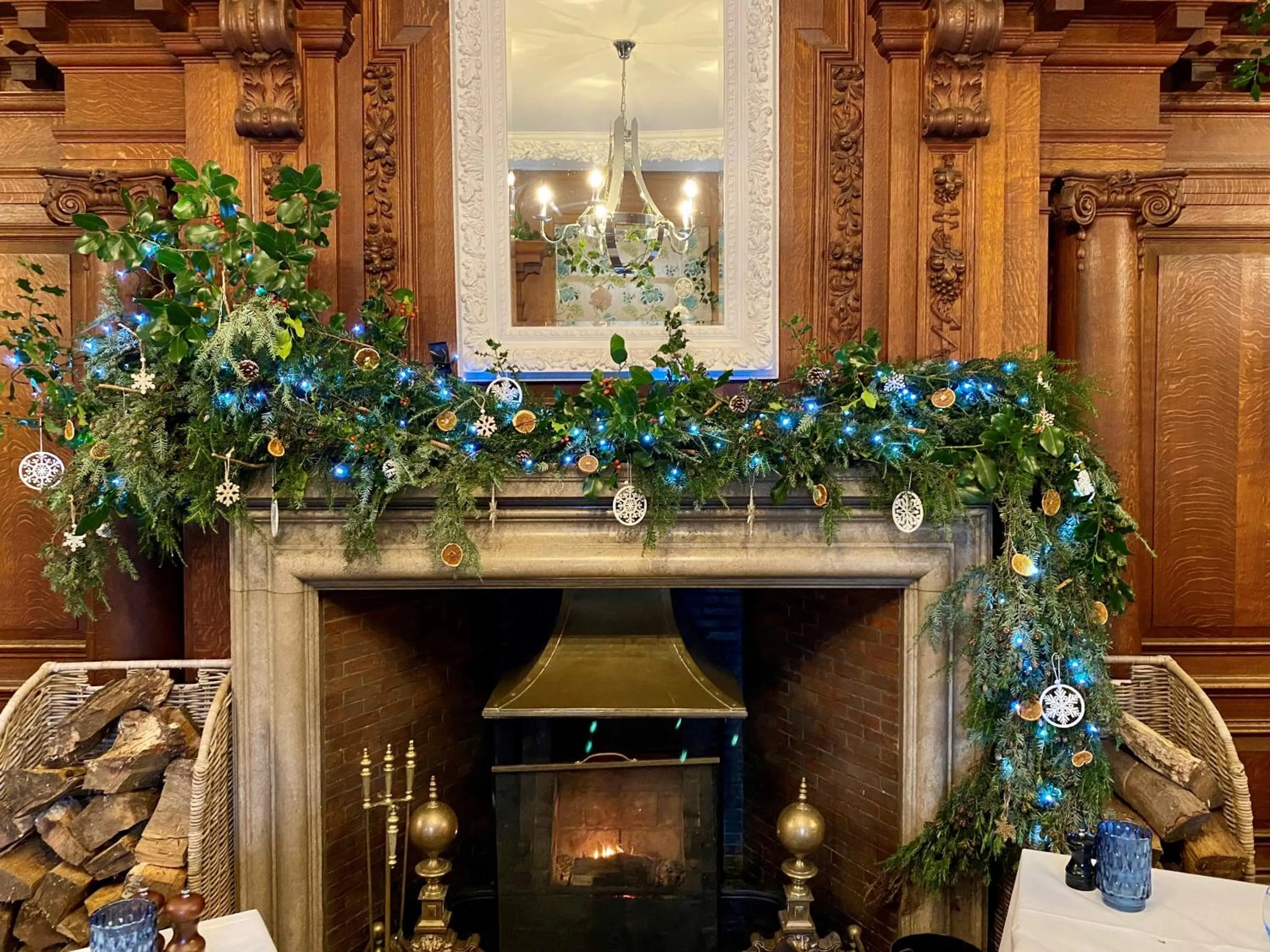 Restaurant/places to eat in Barnett Hill Hotel