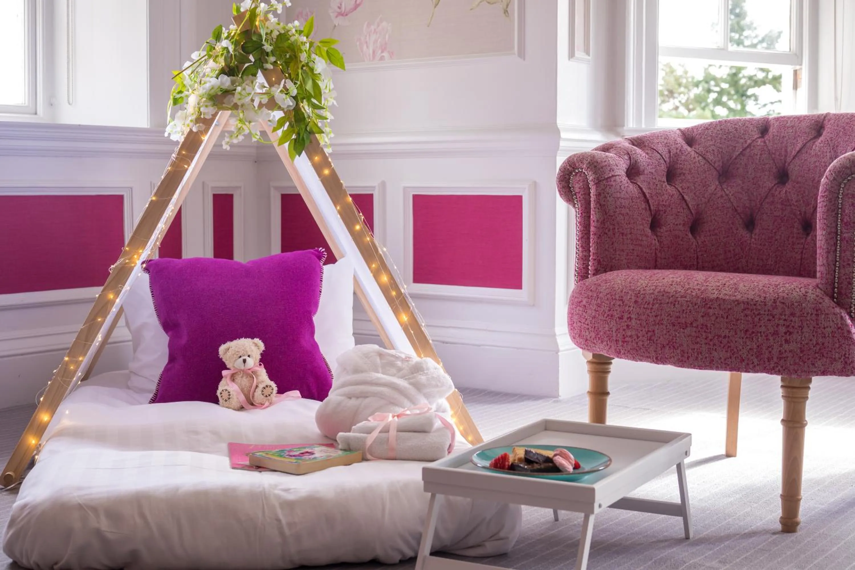 children in Barnett Hill Hotel