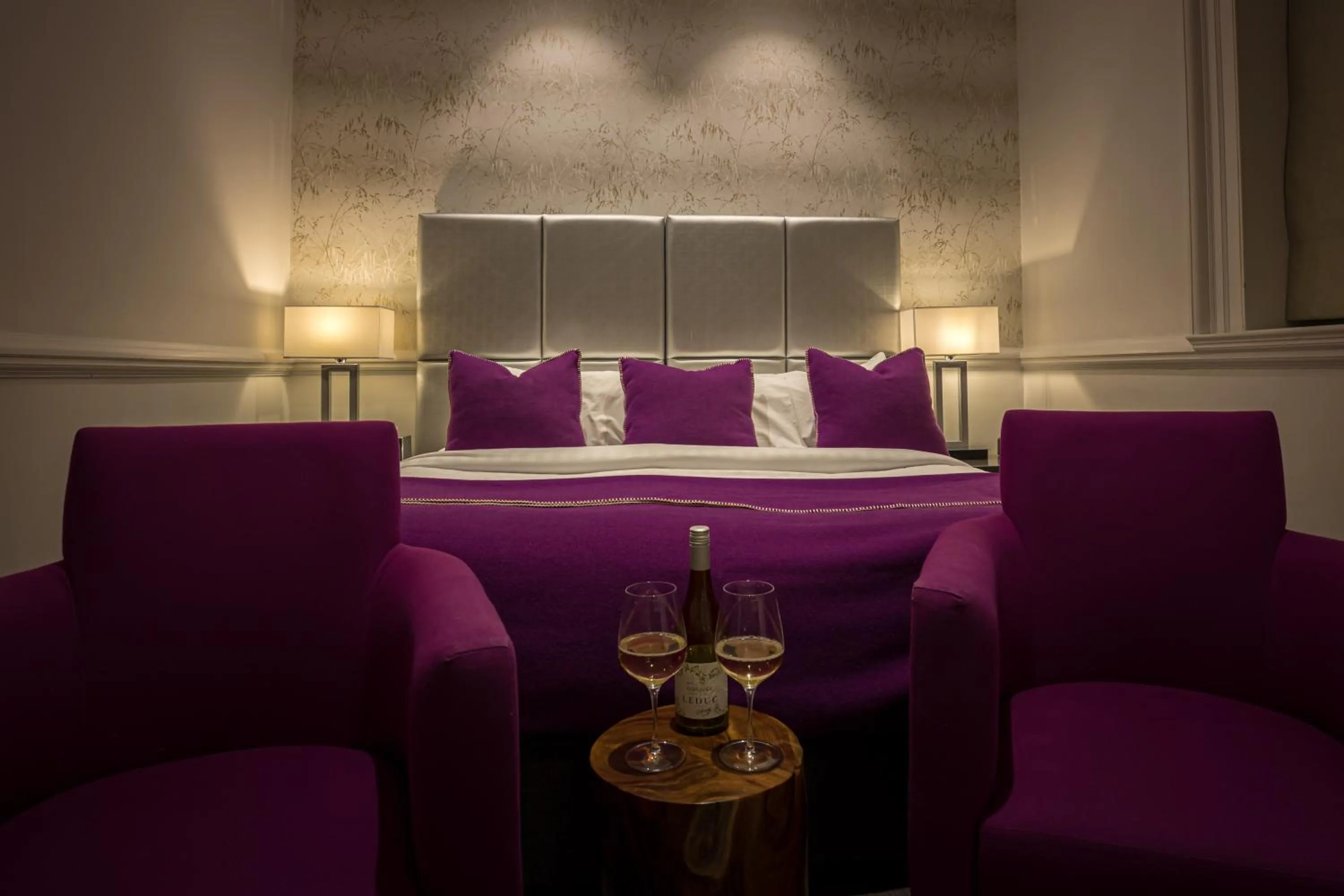 Bed in Barnett Hill Hotel