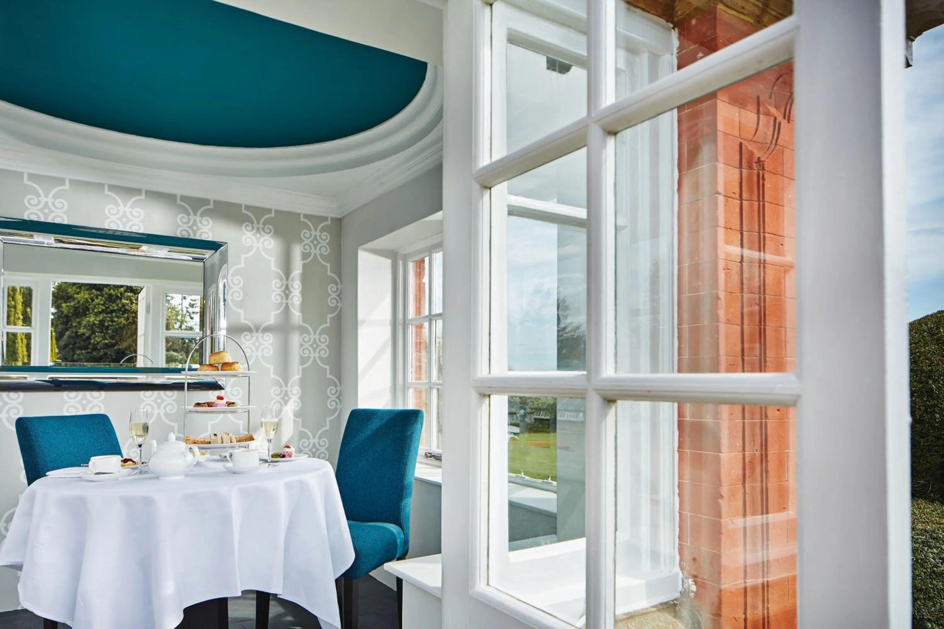 Area and facilities in Barnett Hill Hotel