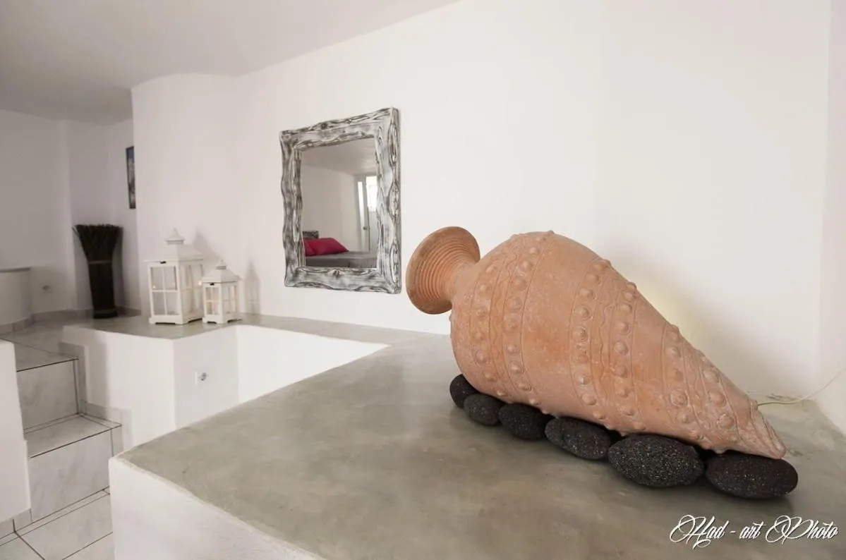 Decorative detail in Villa Happening