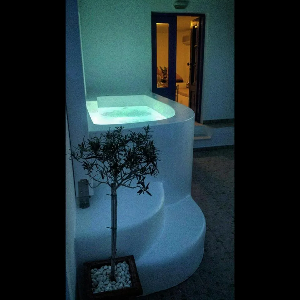 Bath in Villa Happening