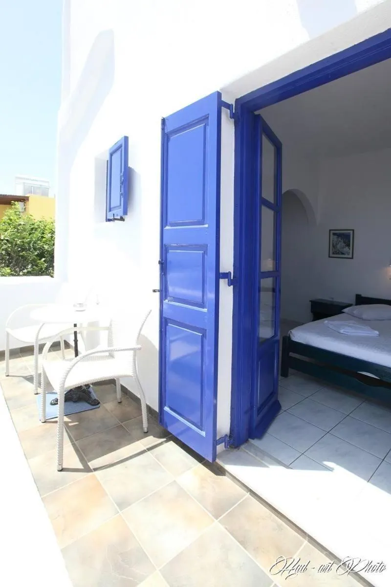 Day, Bed in Villa Happening