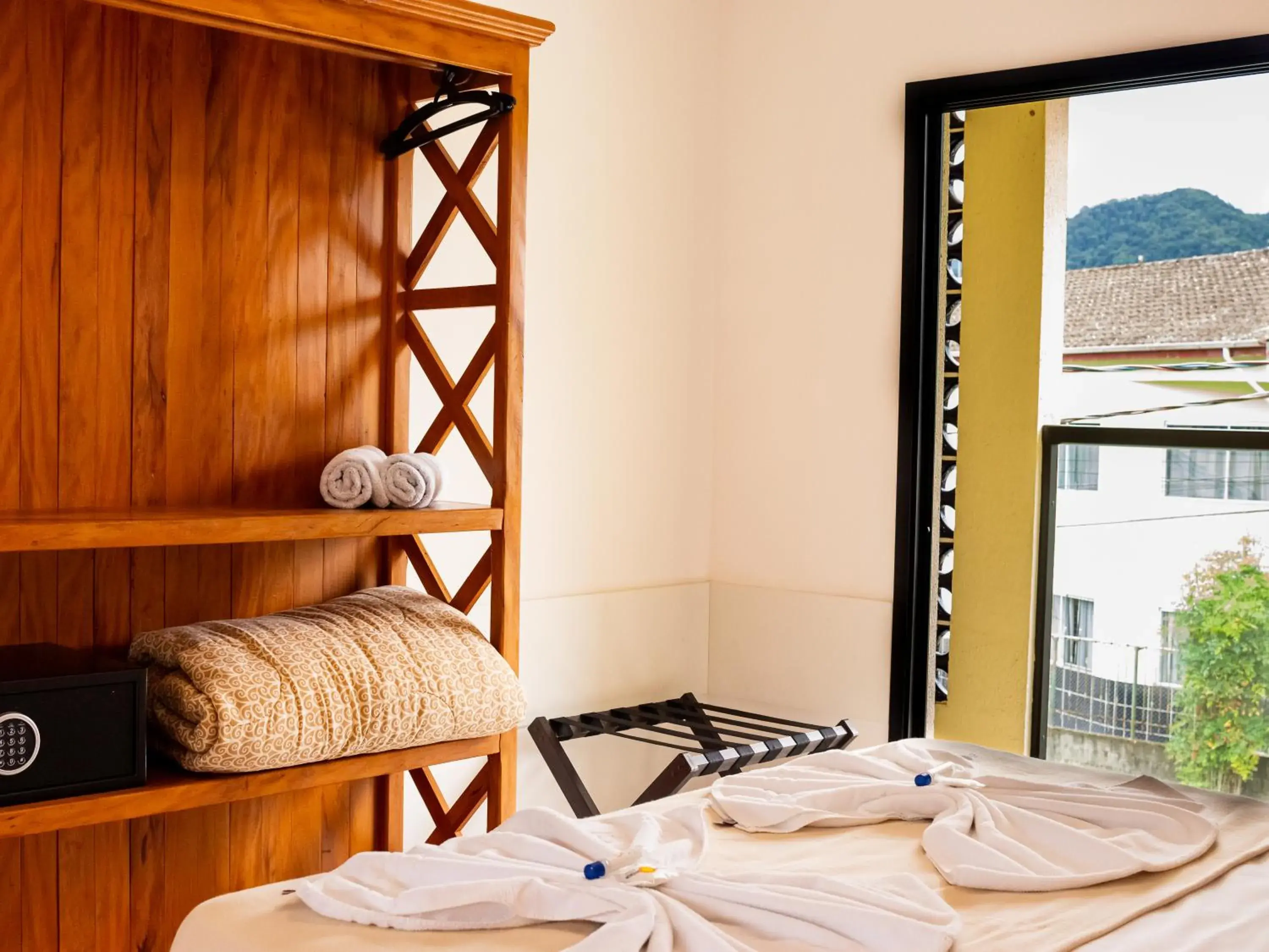 Flat Luxo Sem Varanda in Pousada Ilha Vitoria Flat Luxo Sem Varanda in Pousada Ilha Vitoria