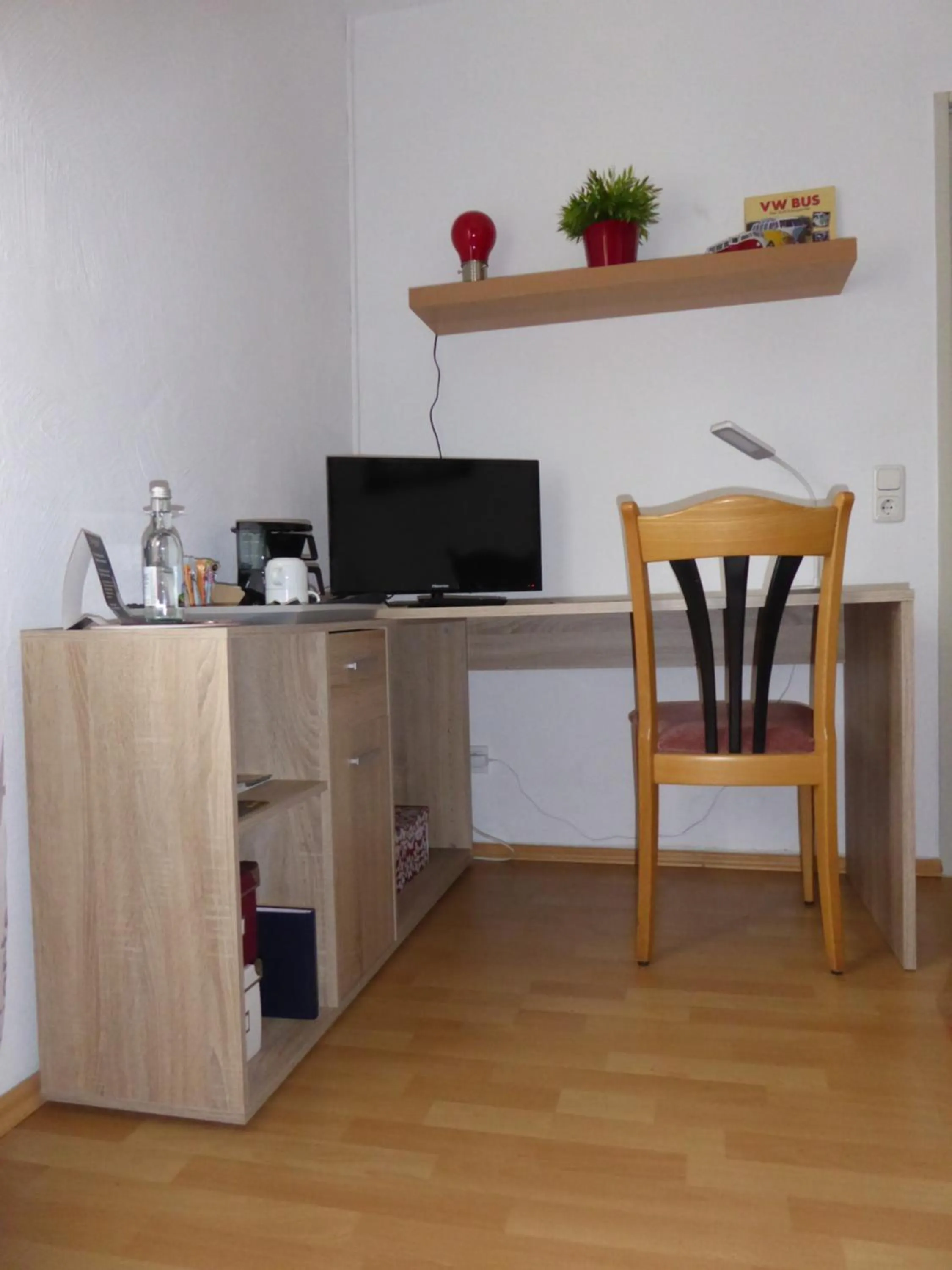 Photo of the whole room in Hotel Garni-Tell