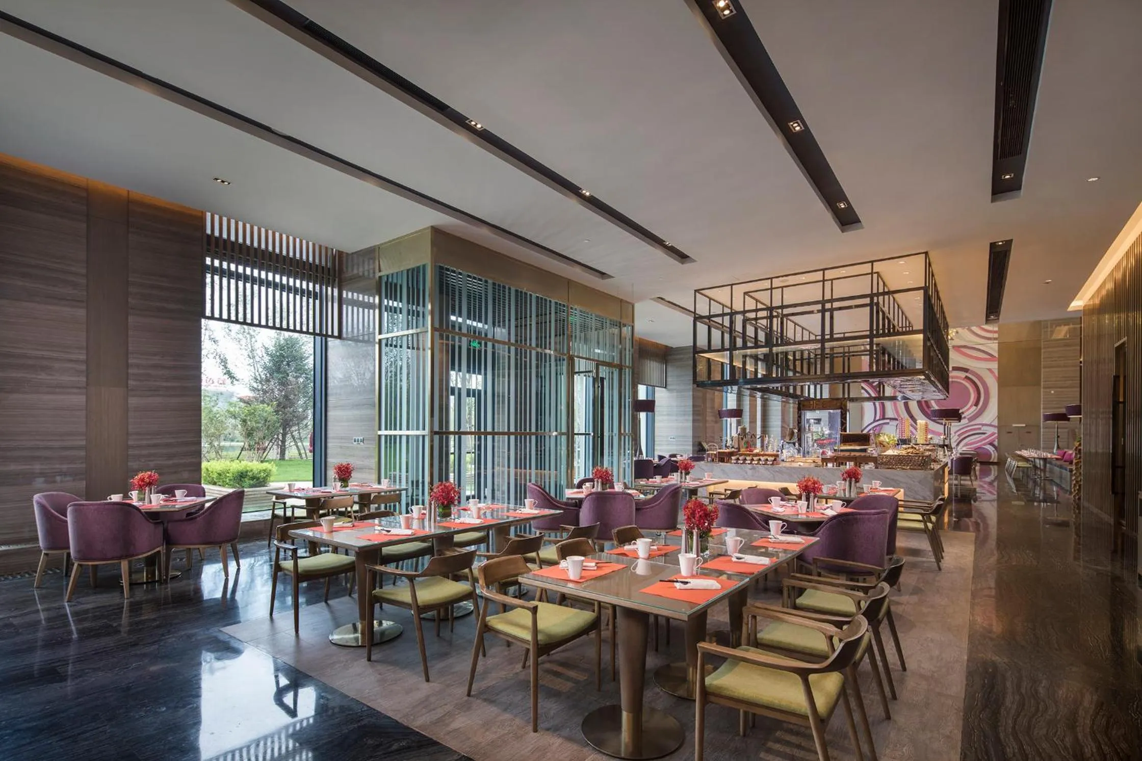 Restaurant/places to eat in Crowne Plaza Harbin Songbei by IHG