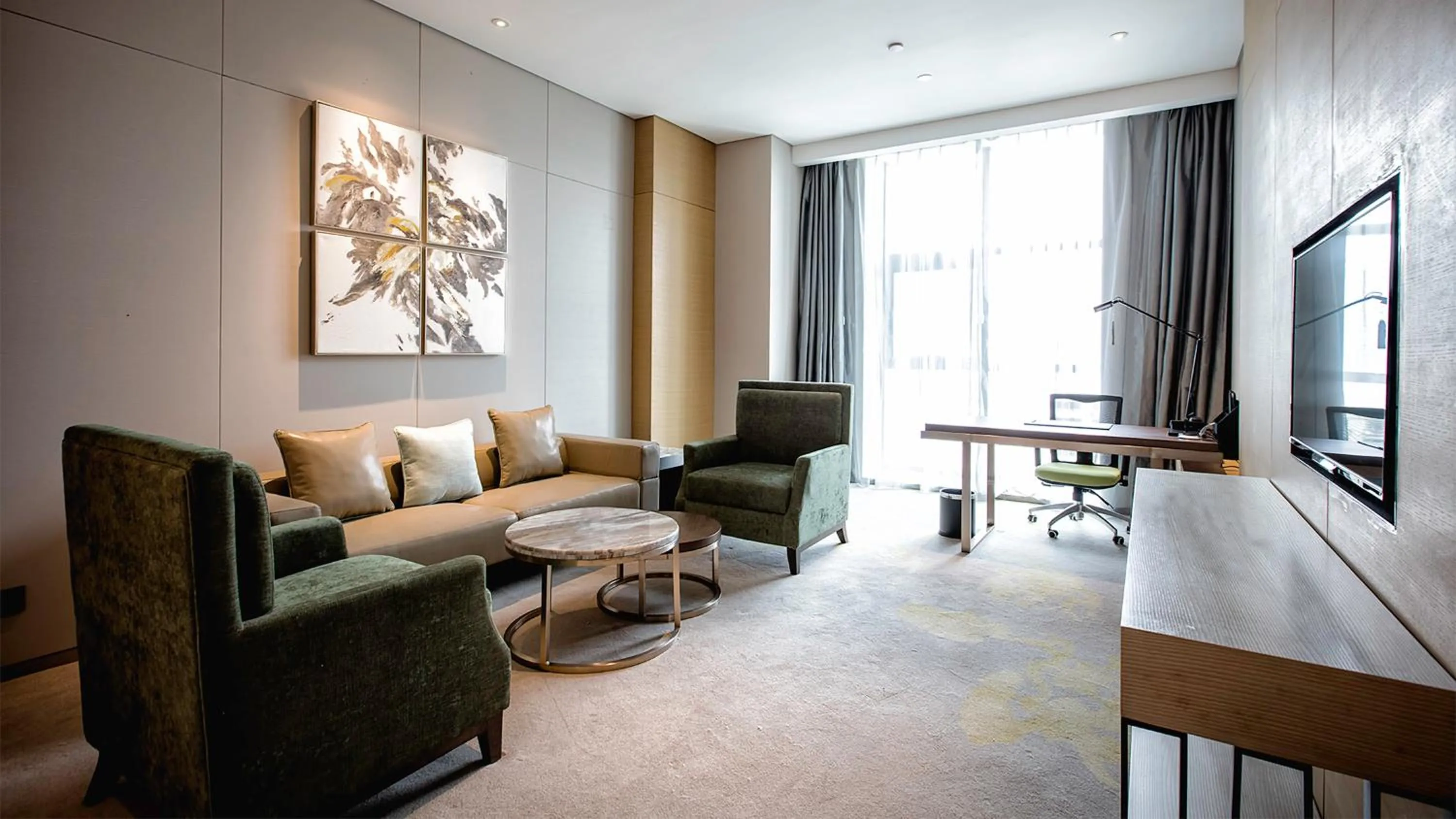 Photo of the whole room in Holiday Inn Baoji Central by IHG