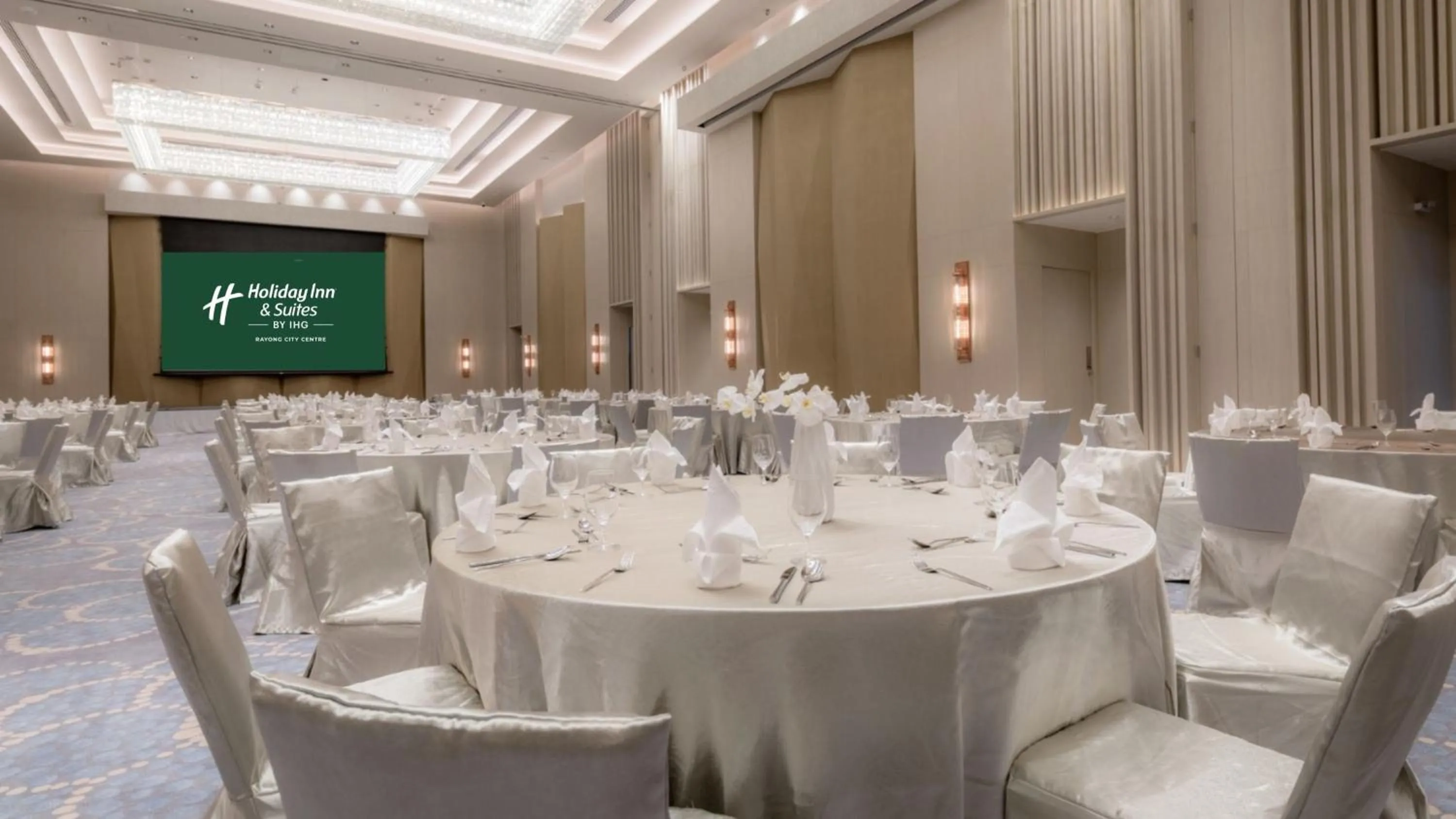 Banquet/Function facilities in Holiday Inn & Suites Rayong City Centre by IHG