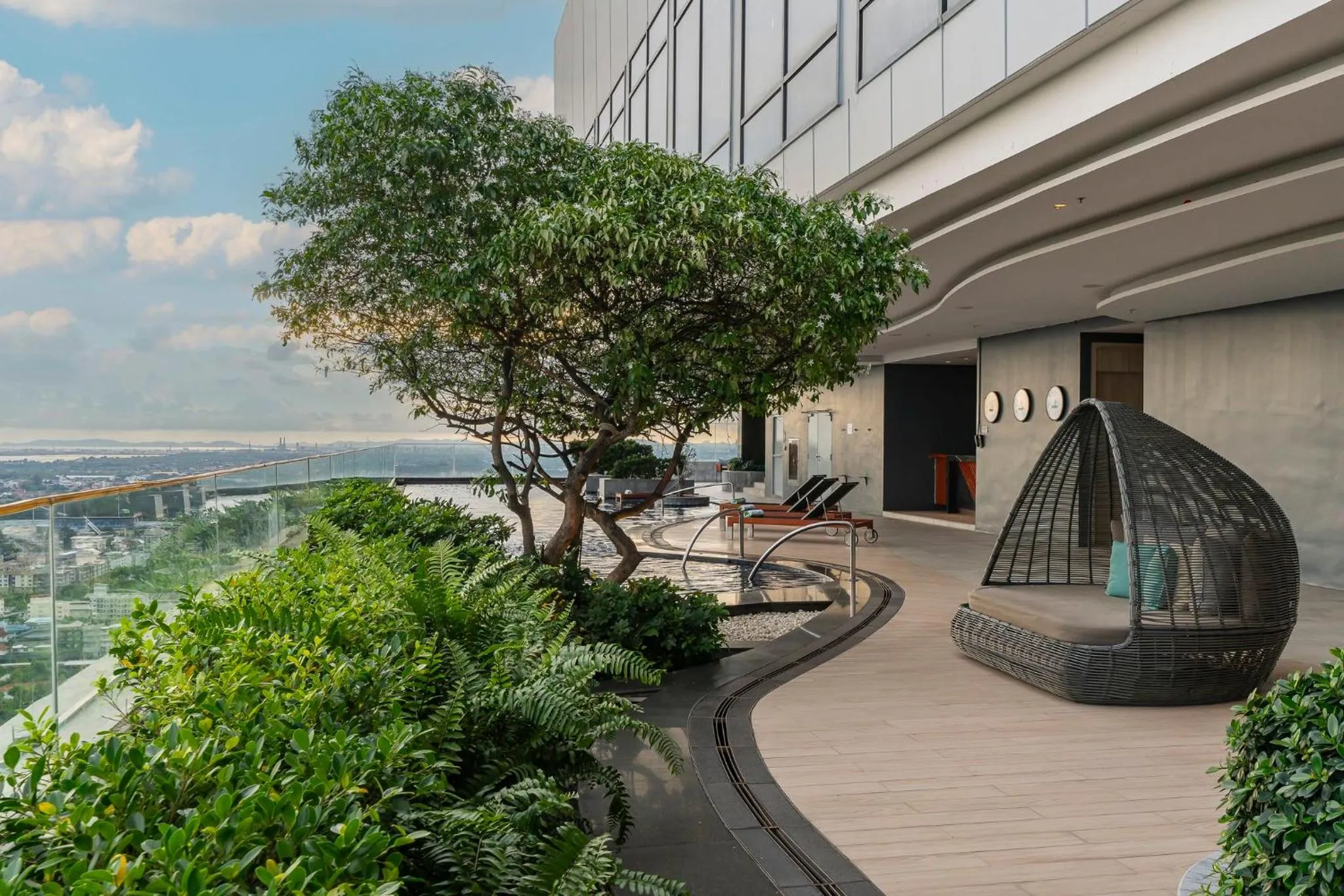 Swimming pool in Holiday Inn & Suites Rayong City Centre by IHG