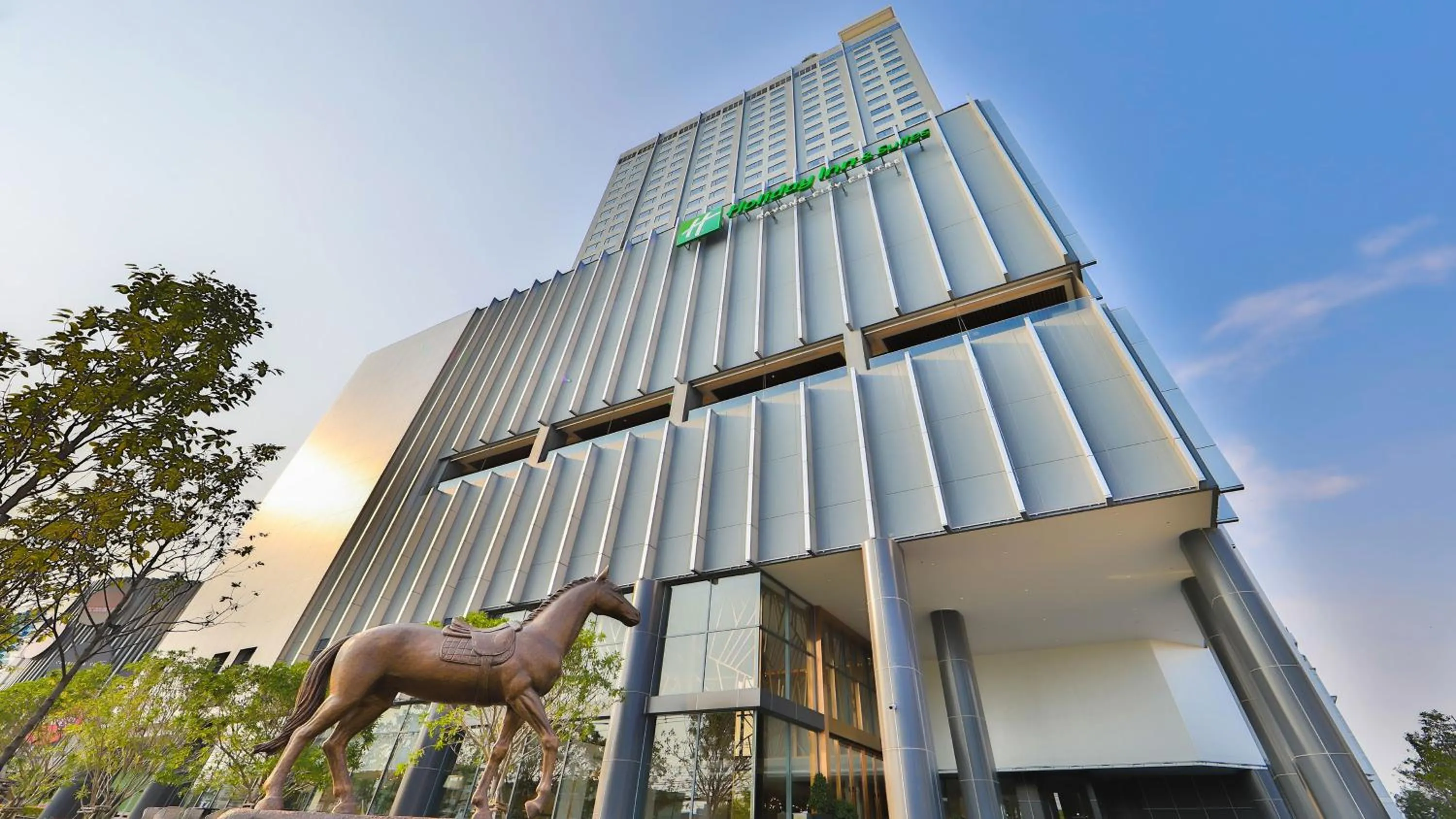 Property building in Holiday Inn & Suites Rayong City Centre by IHG