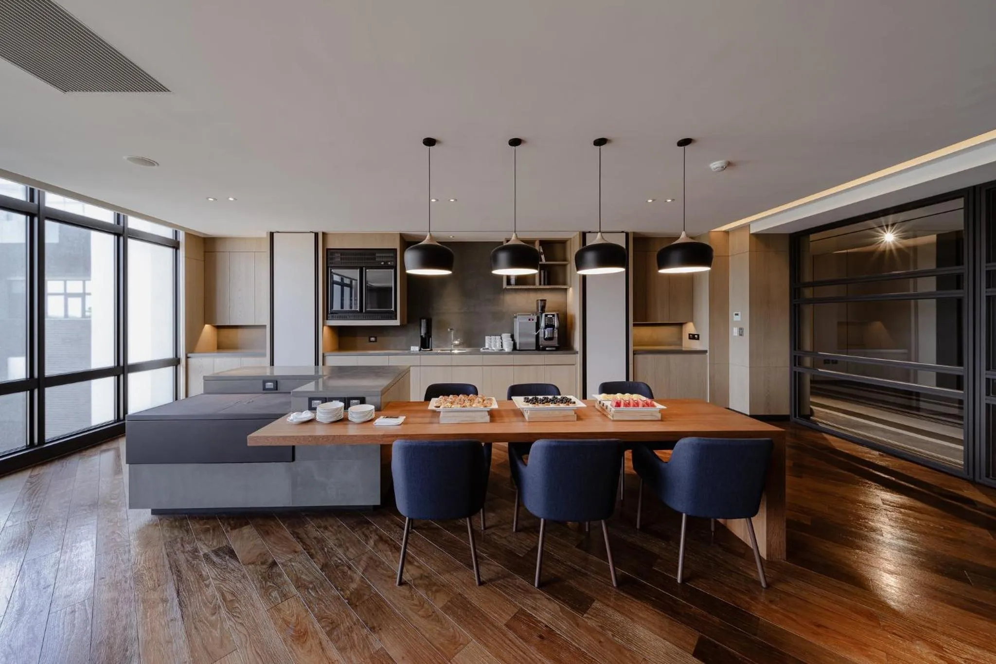 Meeting/conference room in Crowne Plaza Tainan by IHG