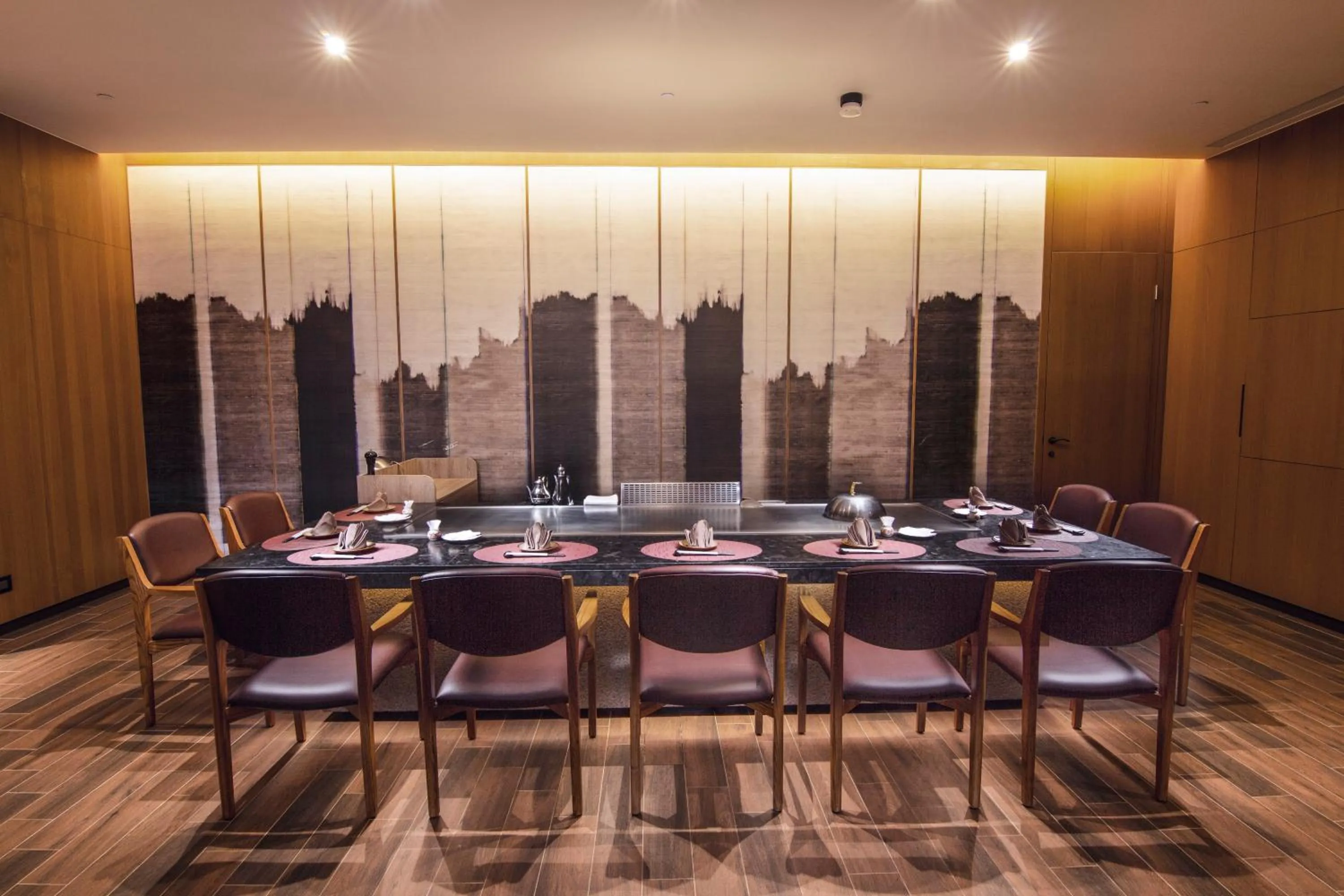 Restaurant/places to eat in Crowne Plaza Tainan by IHG