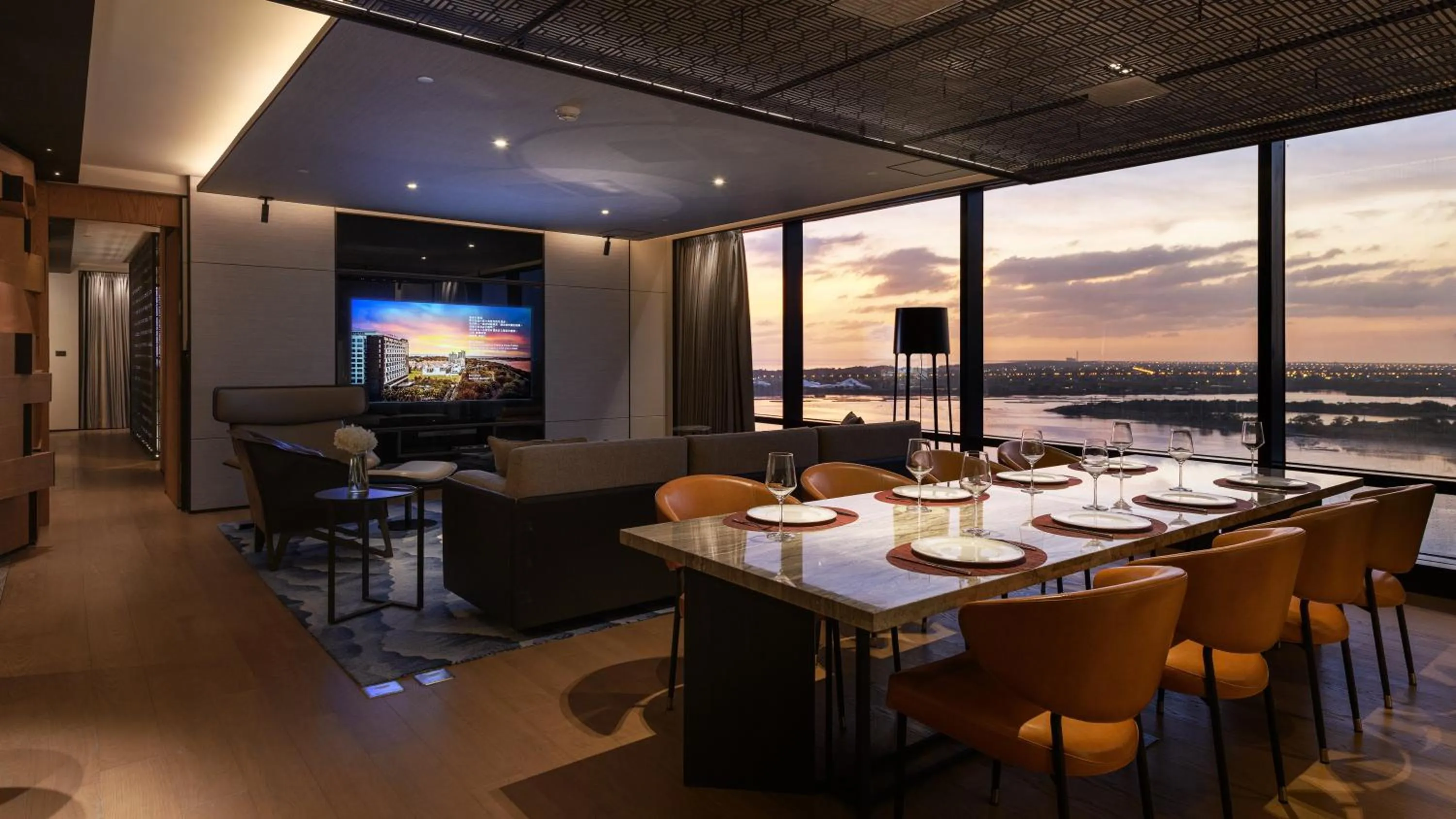 Photo of the whole room in Crowne Plaza Tainan by IHG