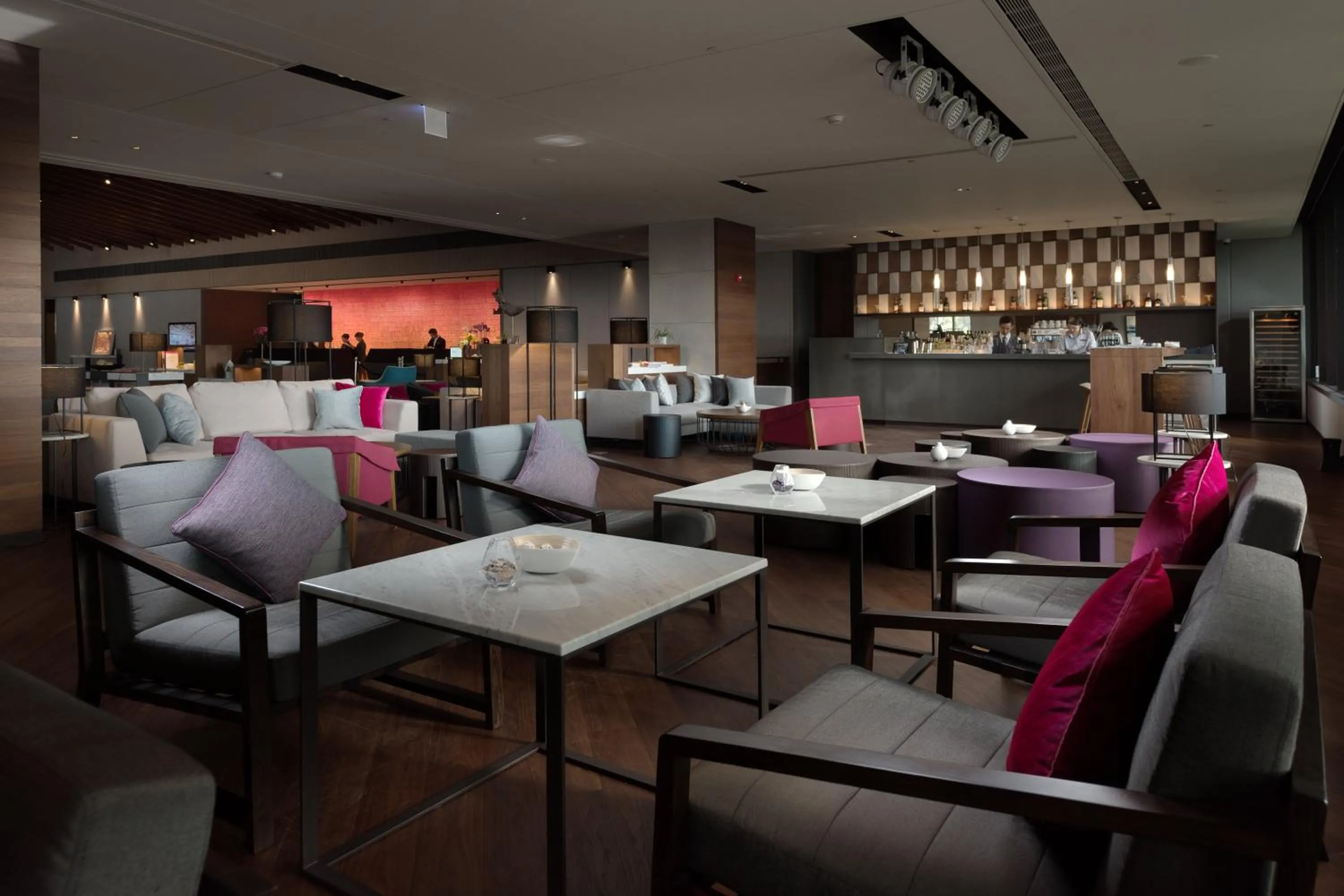 Lounge or bar in Crowne Plaza Tainan by IHG