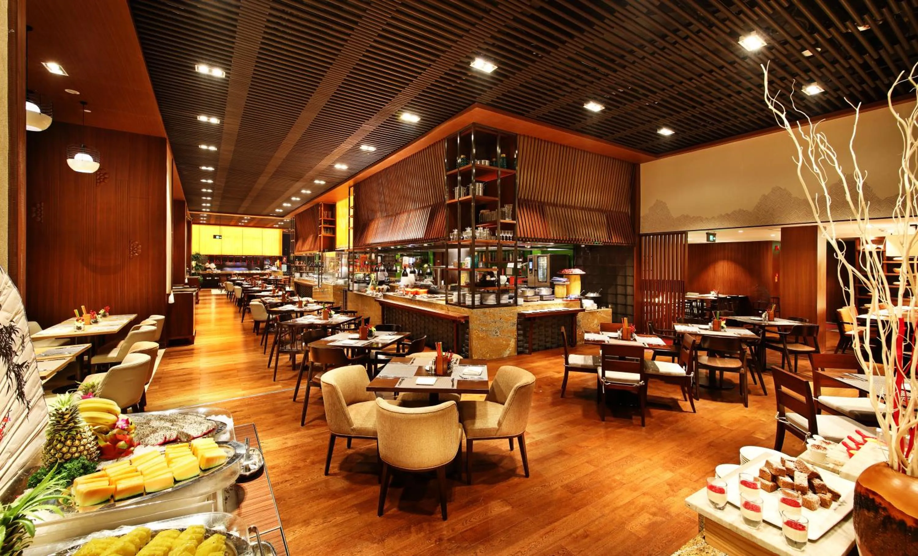 Restaurant/places to eat in HUALUXE Wuxi Taihu