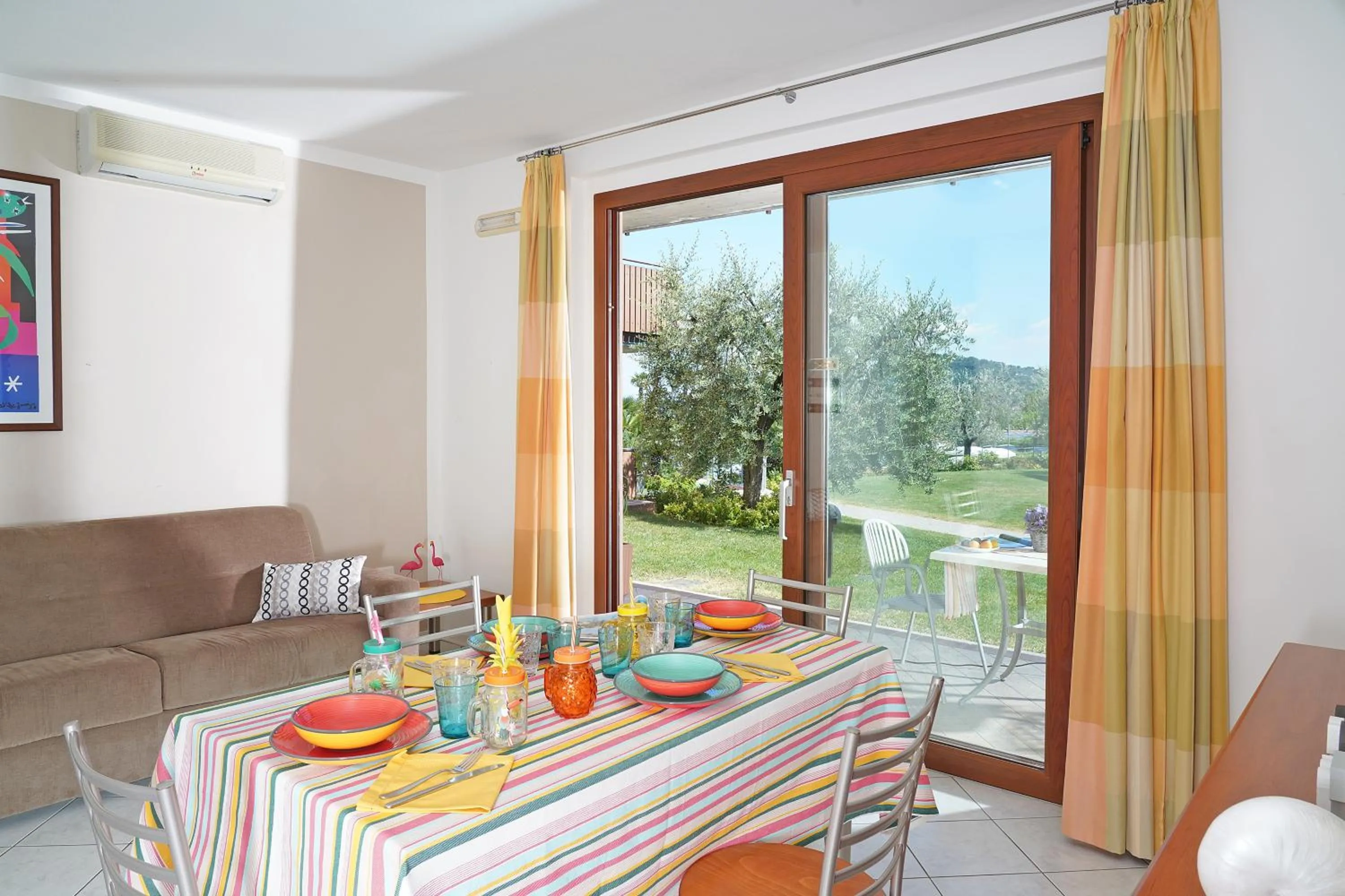 Dining area in Onda Blu Resort