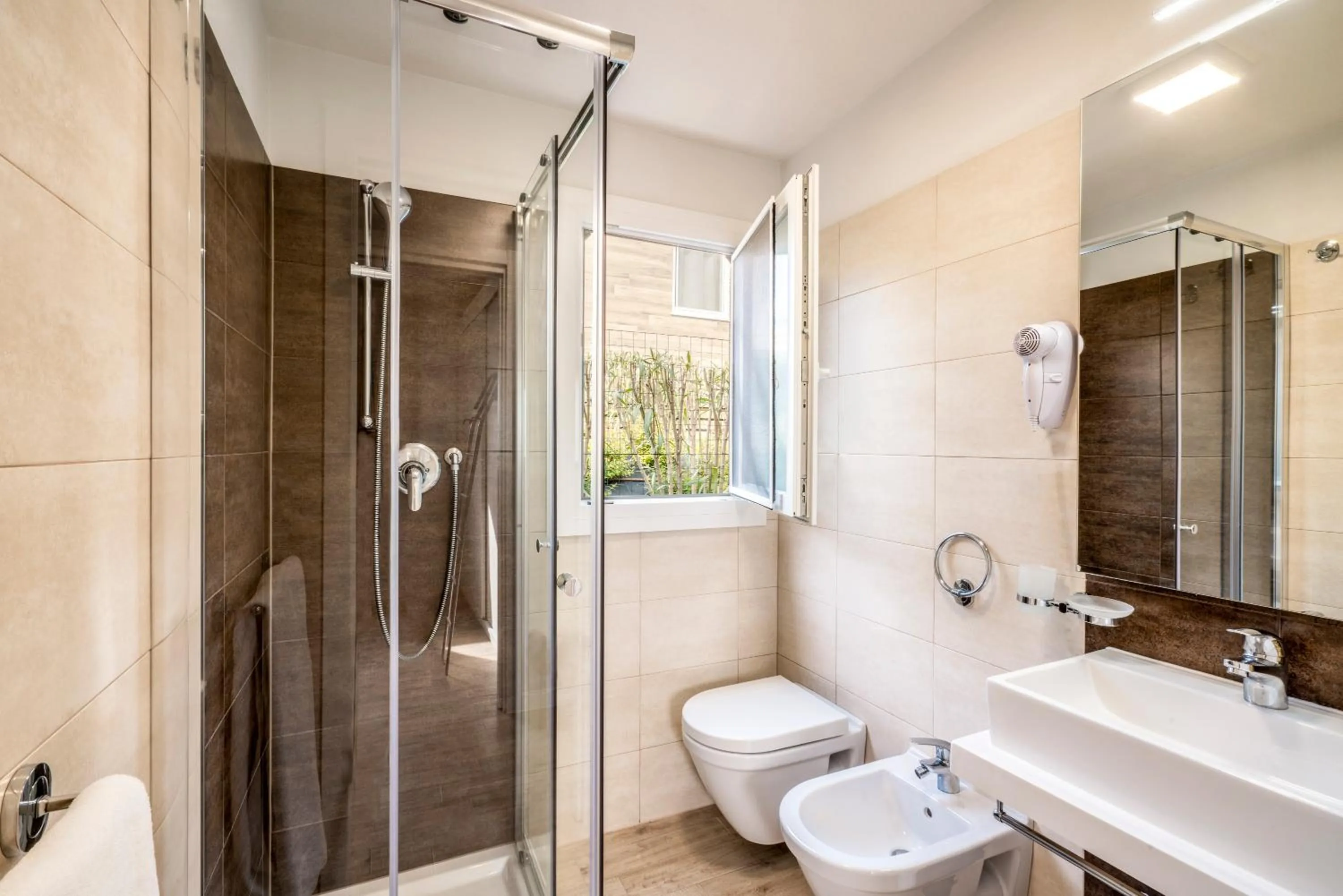 Bathroom in Onda Blu Resort