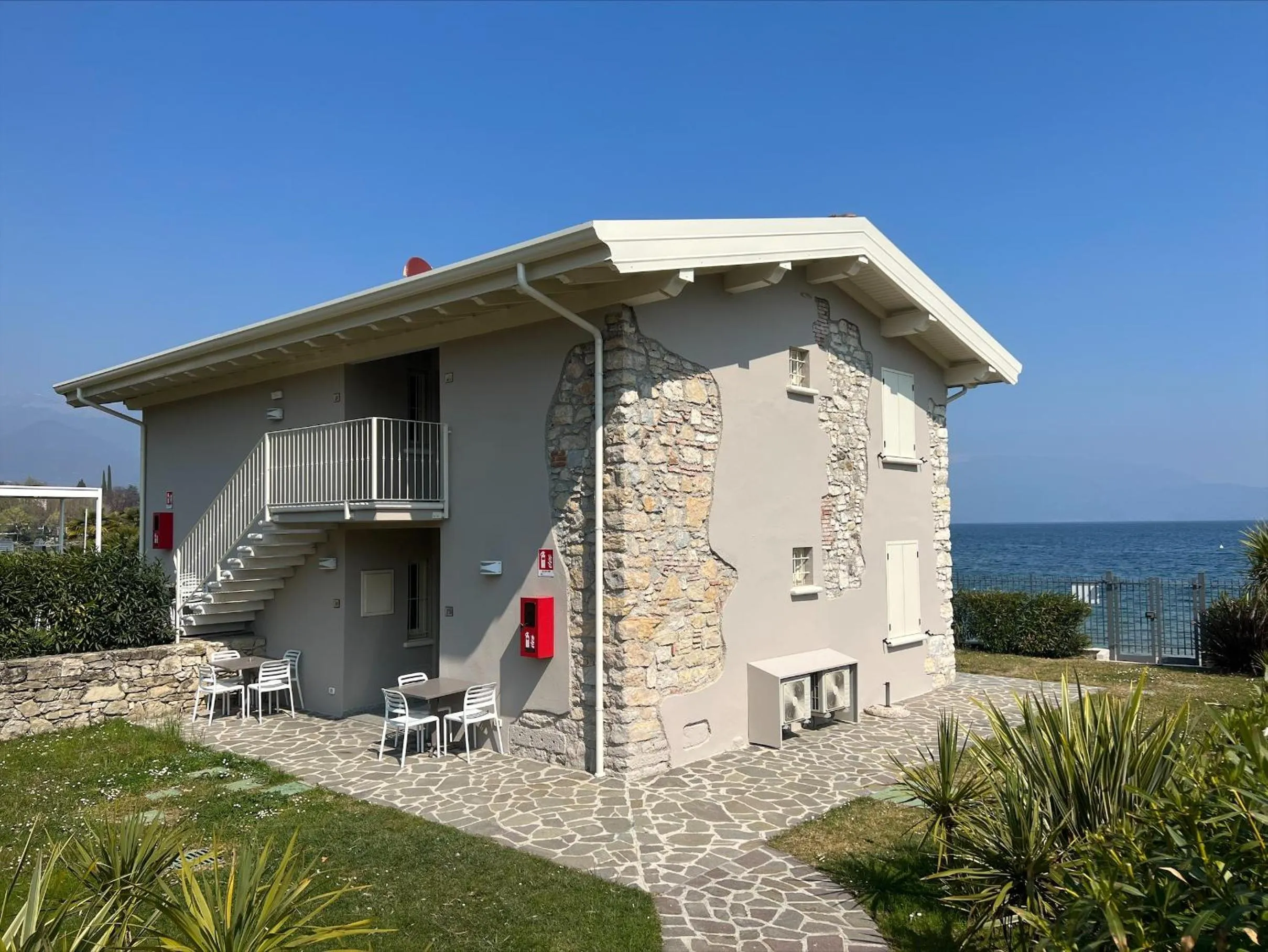 Property building in Onda Blu Resort