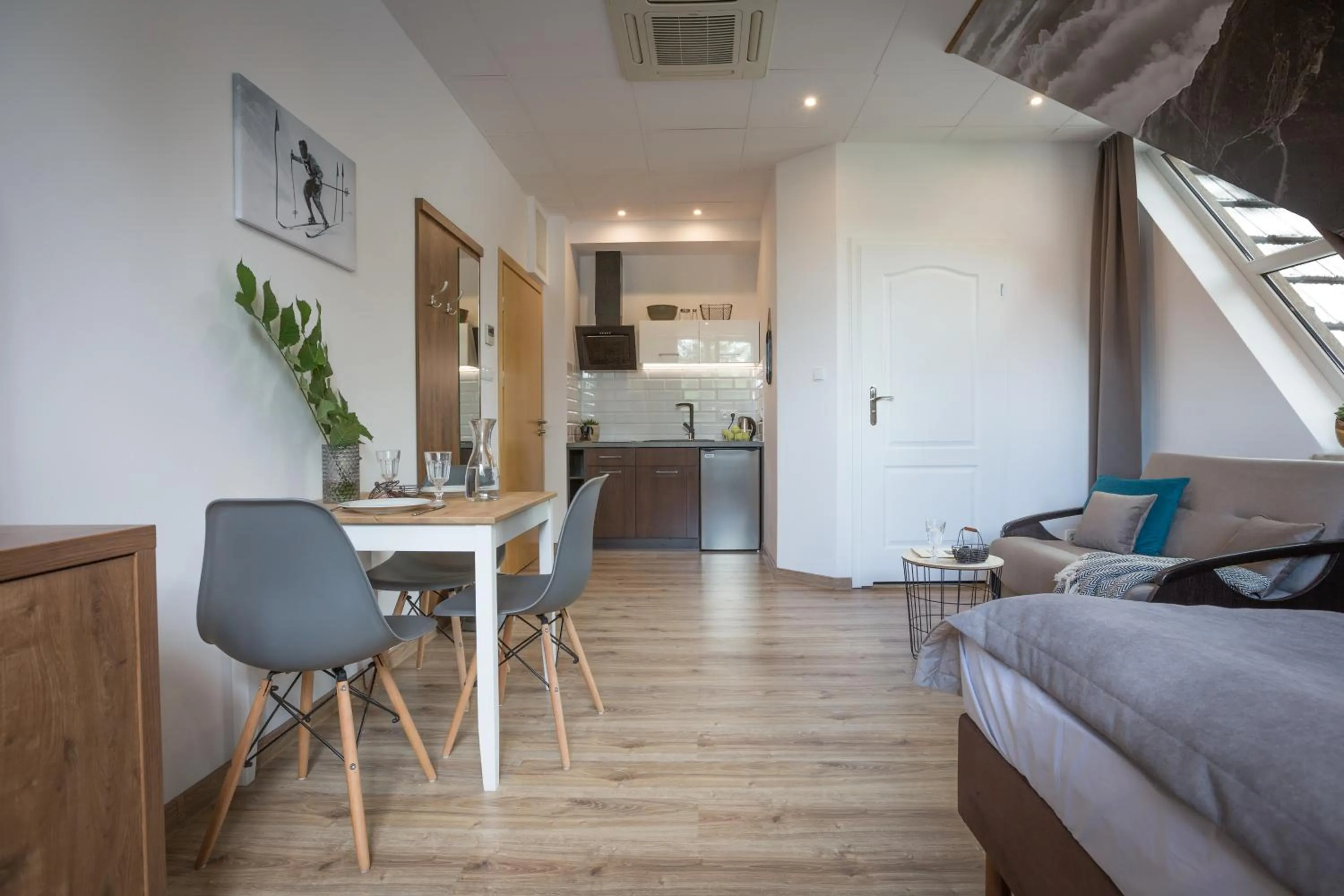 Dining area, Bed in Stacja Zakopane - Apartamenty w centrum