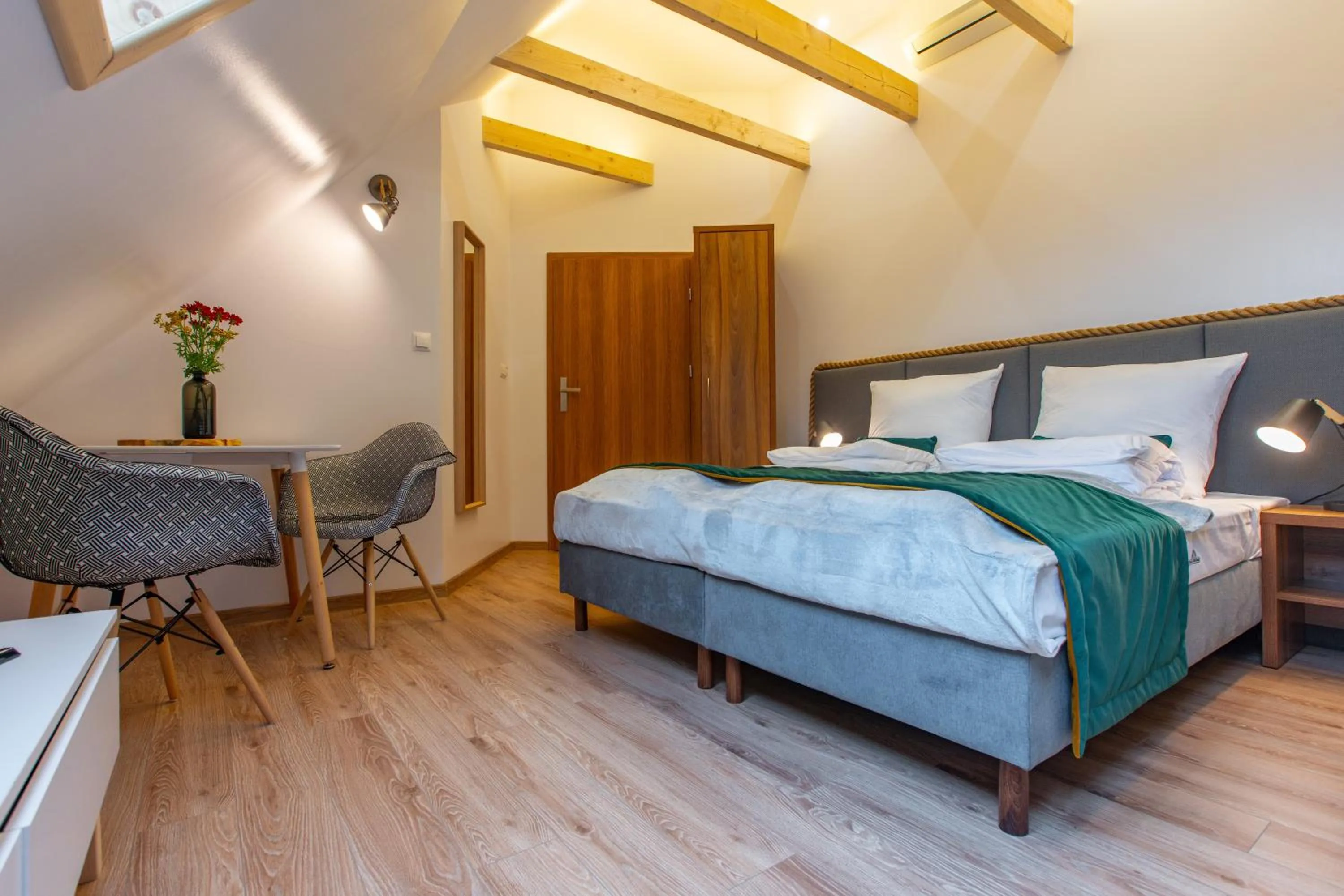 Bedroom, Bed in Stacja Zakopane - Apartamenty w centrum