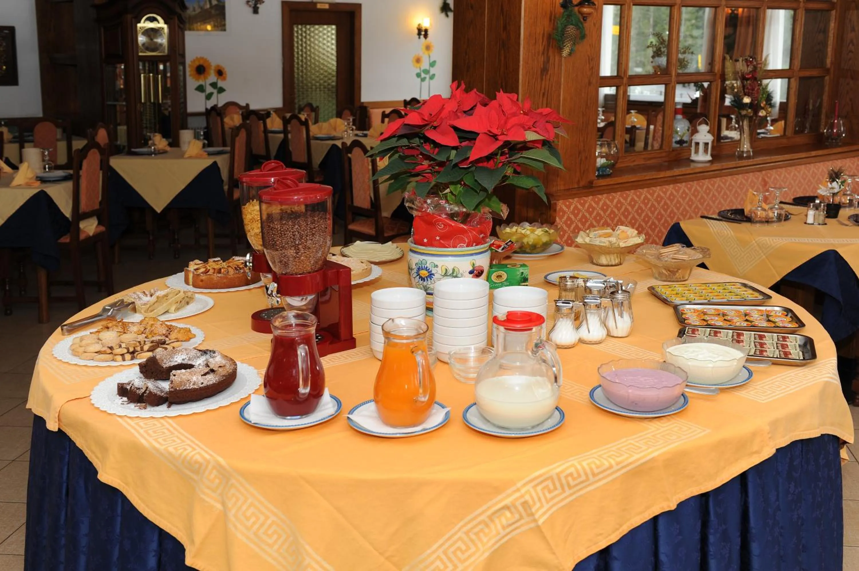 Restaurant/places to eat in Hotel Bucaneve