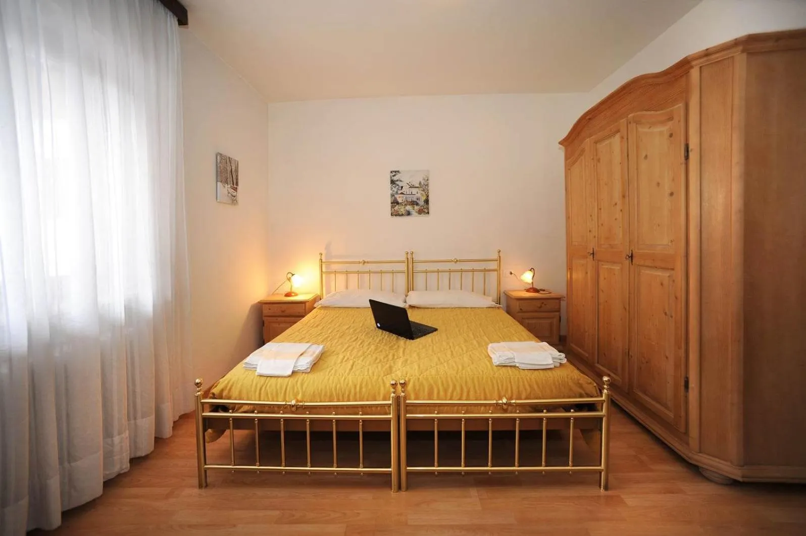 Bed in Hotel Bucaneve