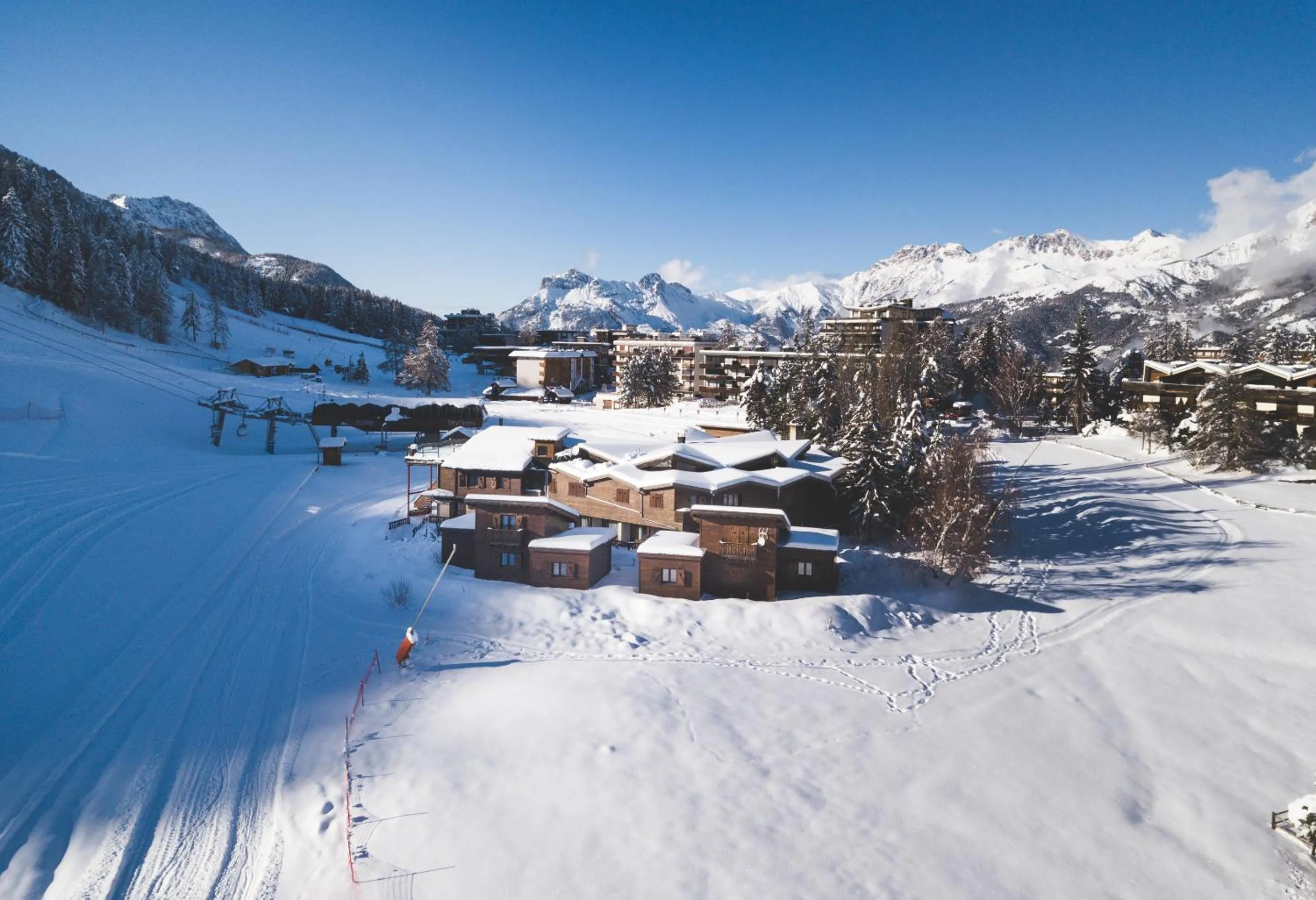 Property building in Le Loup Blanc