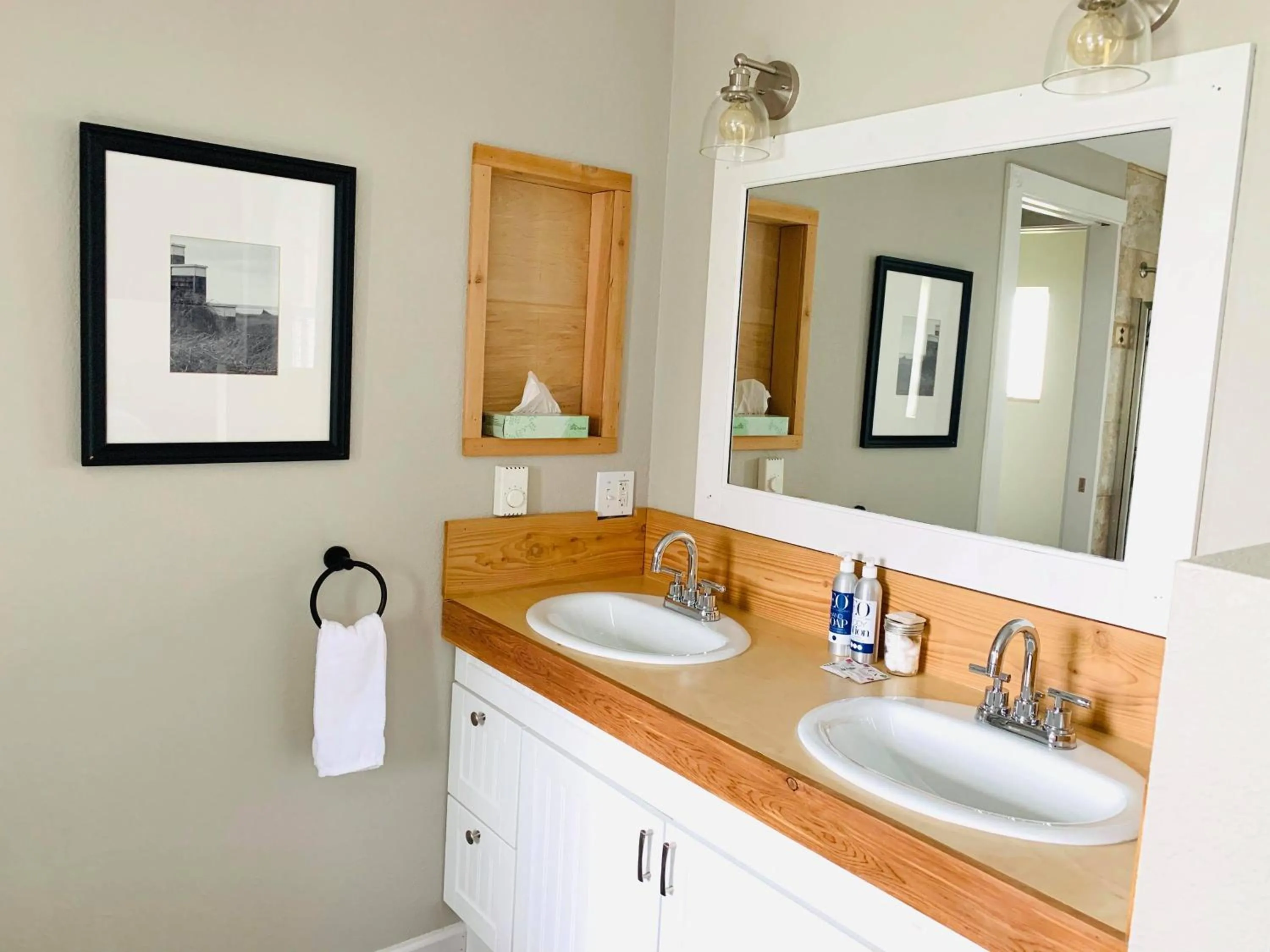 Bathroom in Boardwalk Cottages