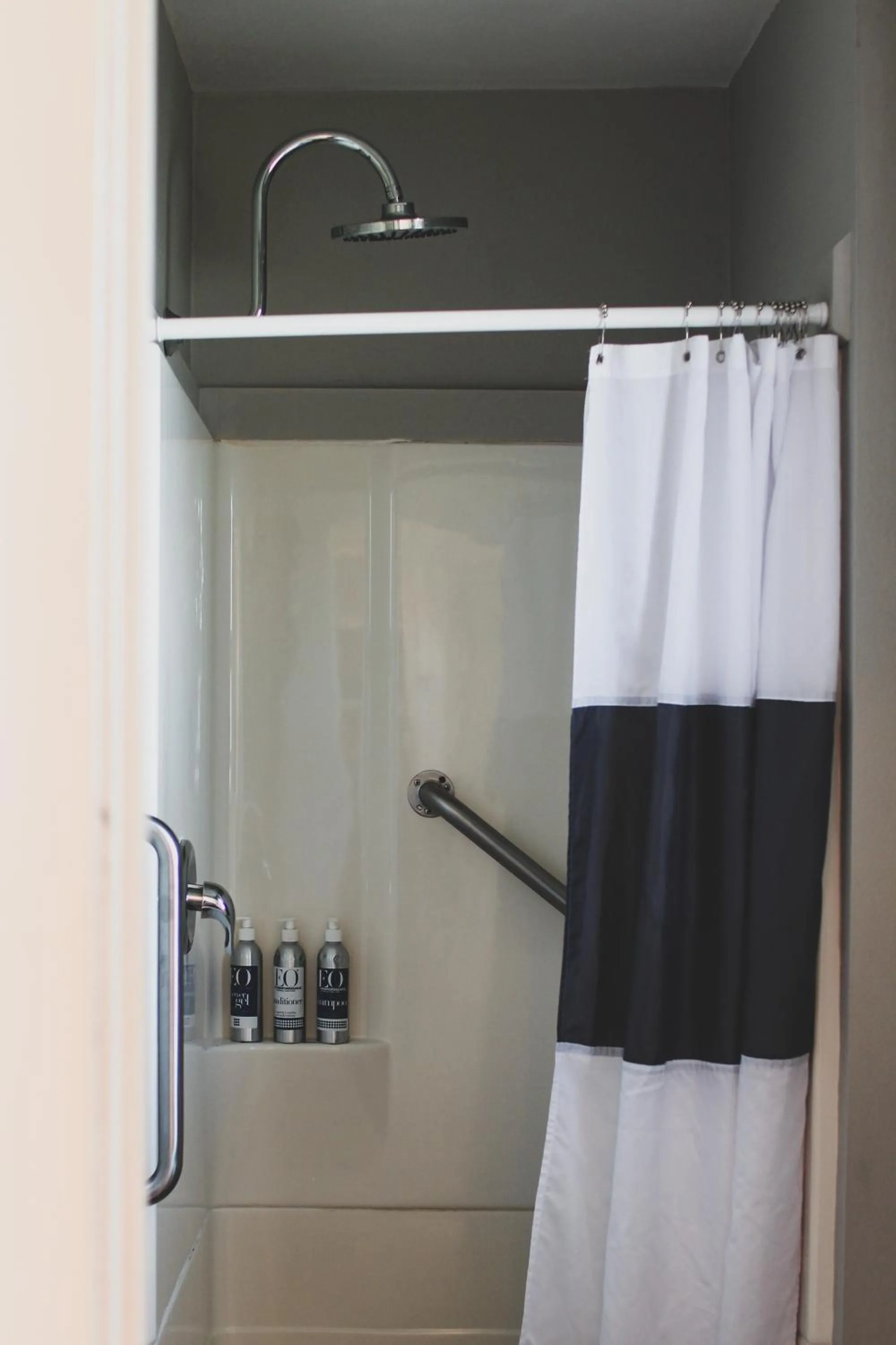 Shower in Boardwalk Cottages