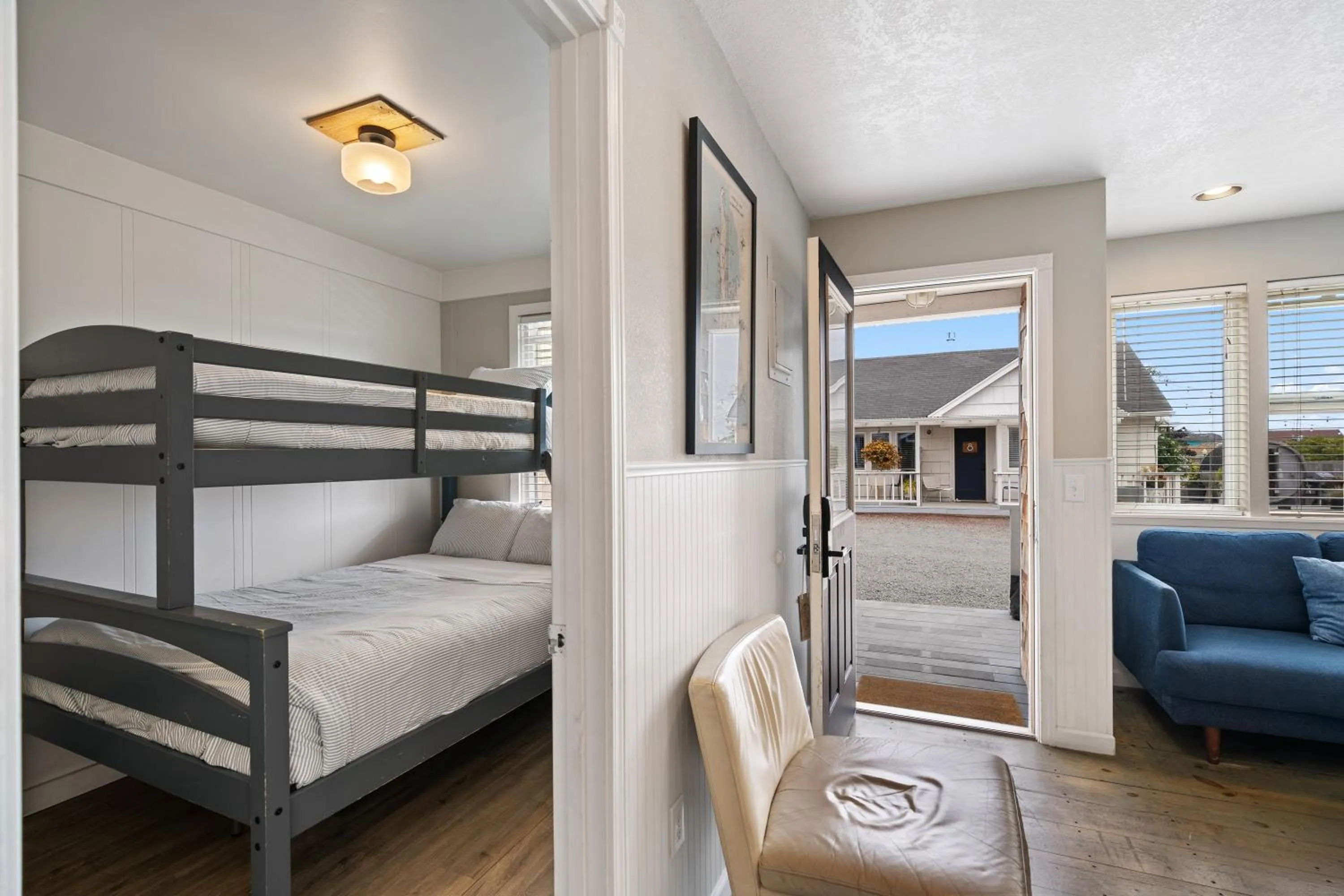 bunk bed, Bed in Boardwalk Cottages
