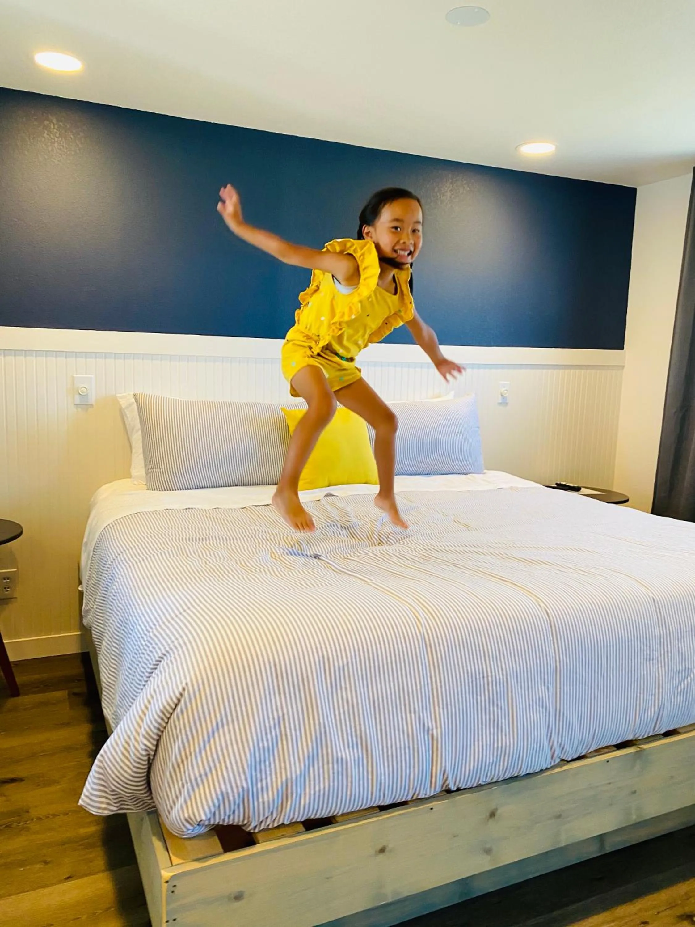 Bedroom, Bed in Boardwalk Cottages