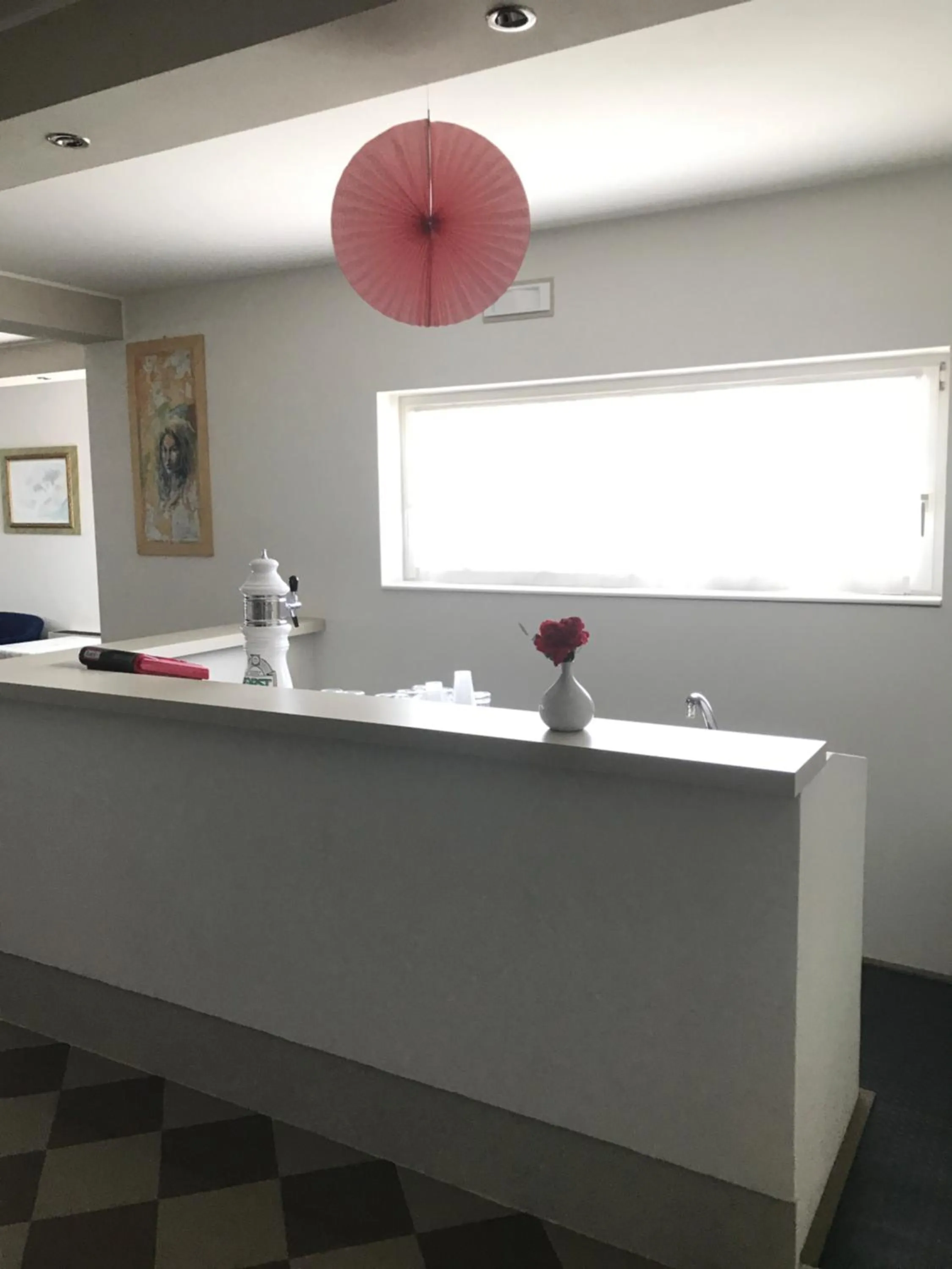 Communal lounge/ TV room in Hotel Scaranò