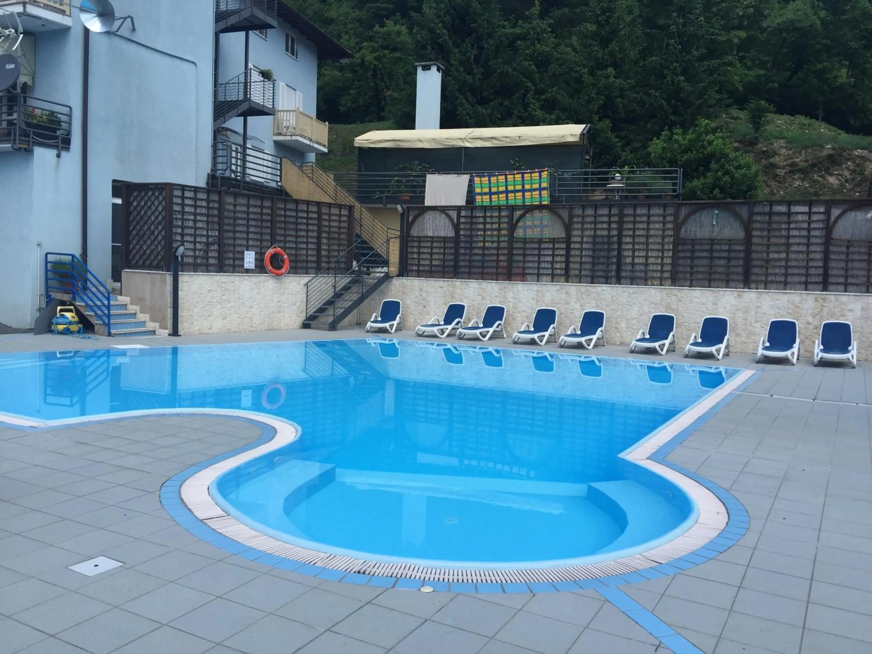 Swimming pool in Hotel Scaranò
