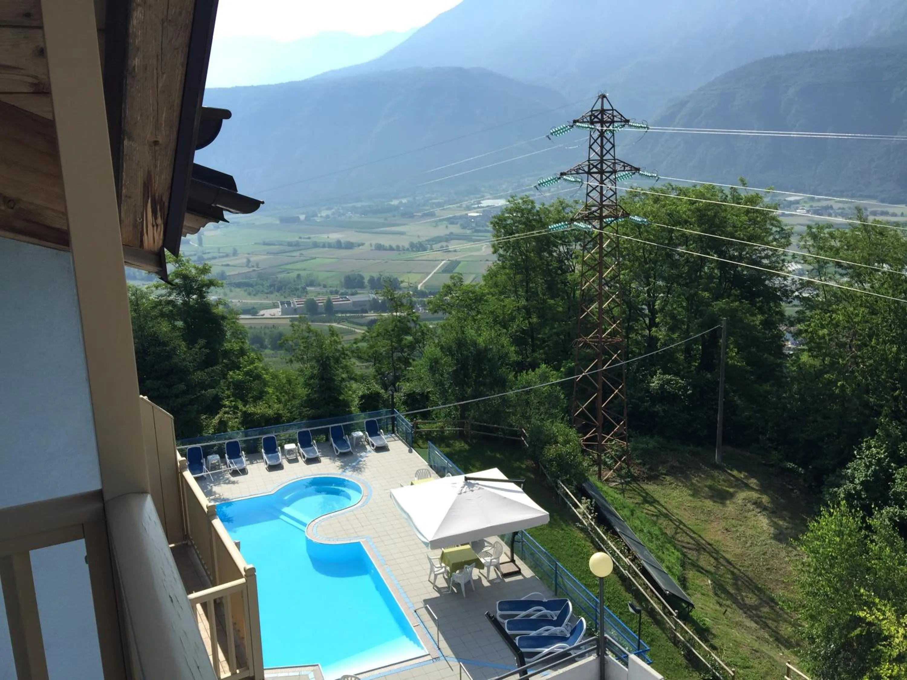 Pool view in Hotel Scaranò