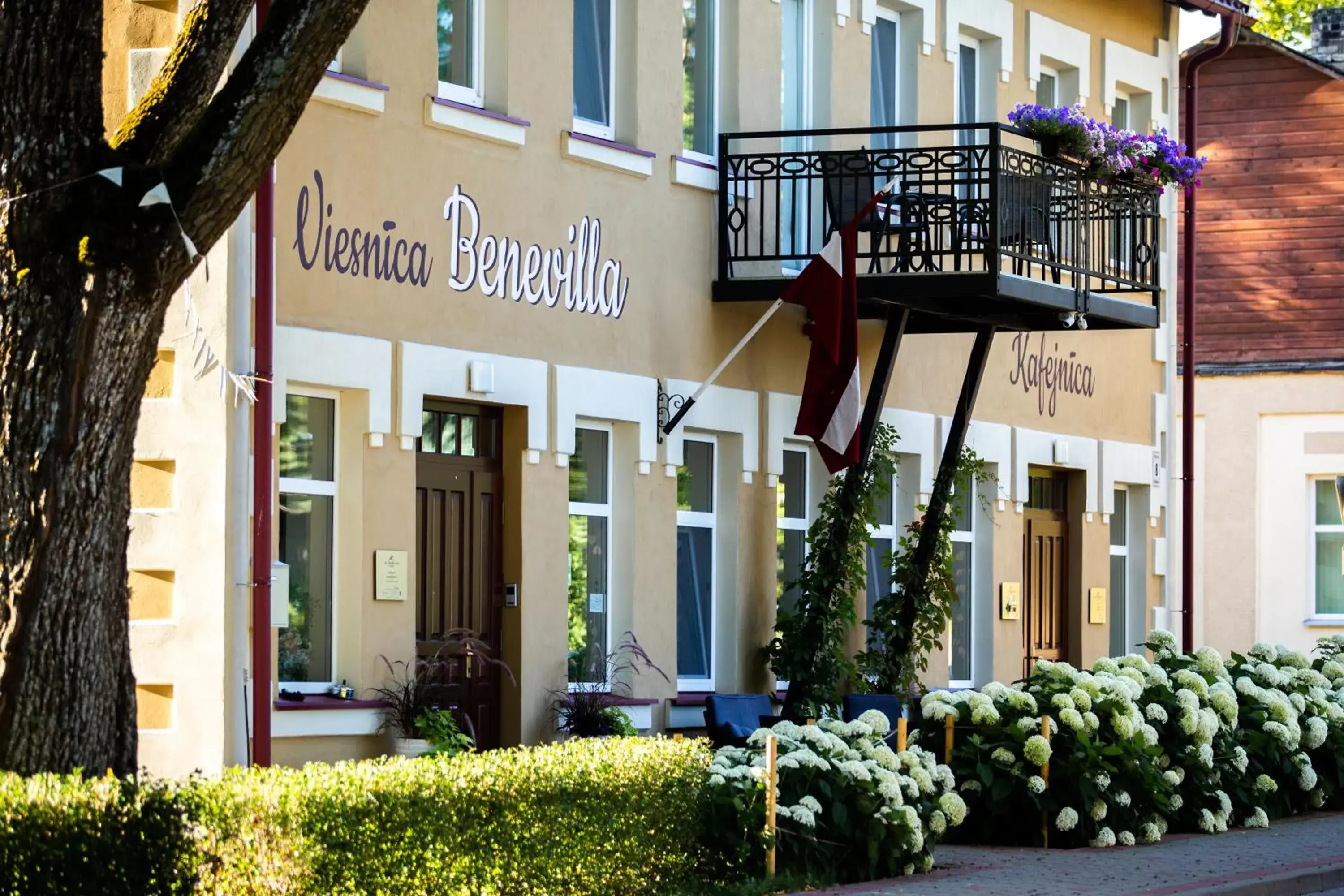 Hotel Benevilla Hotel Benevilla