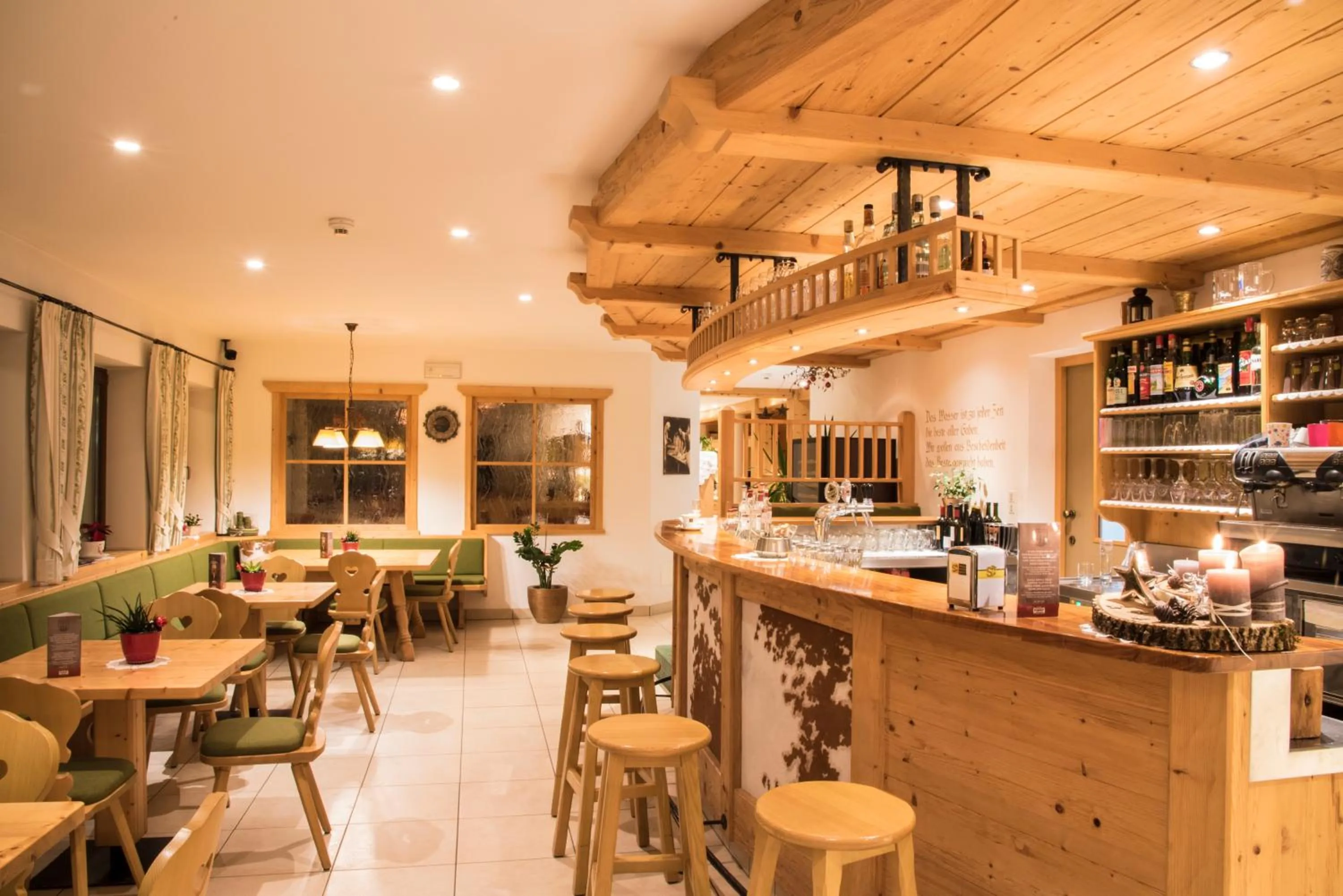 Communal lounge/ TV room in Hotel Falken