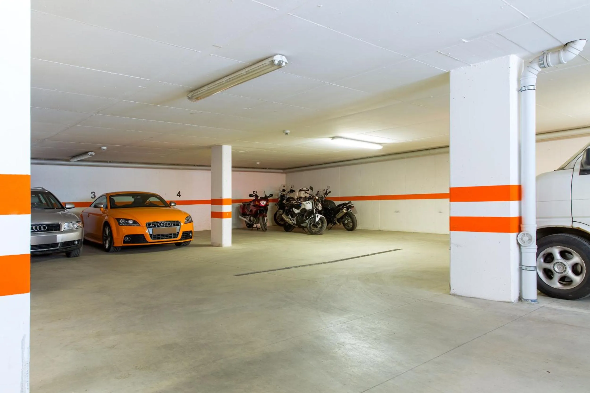 Parking in Hotel Falken