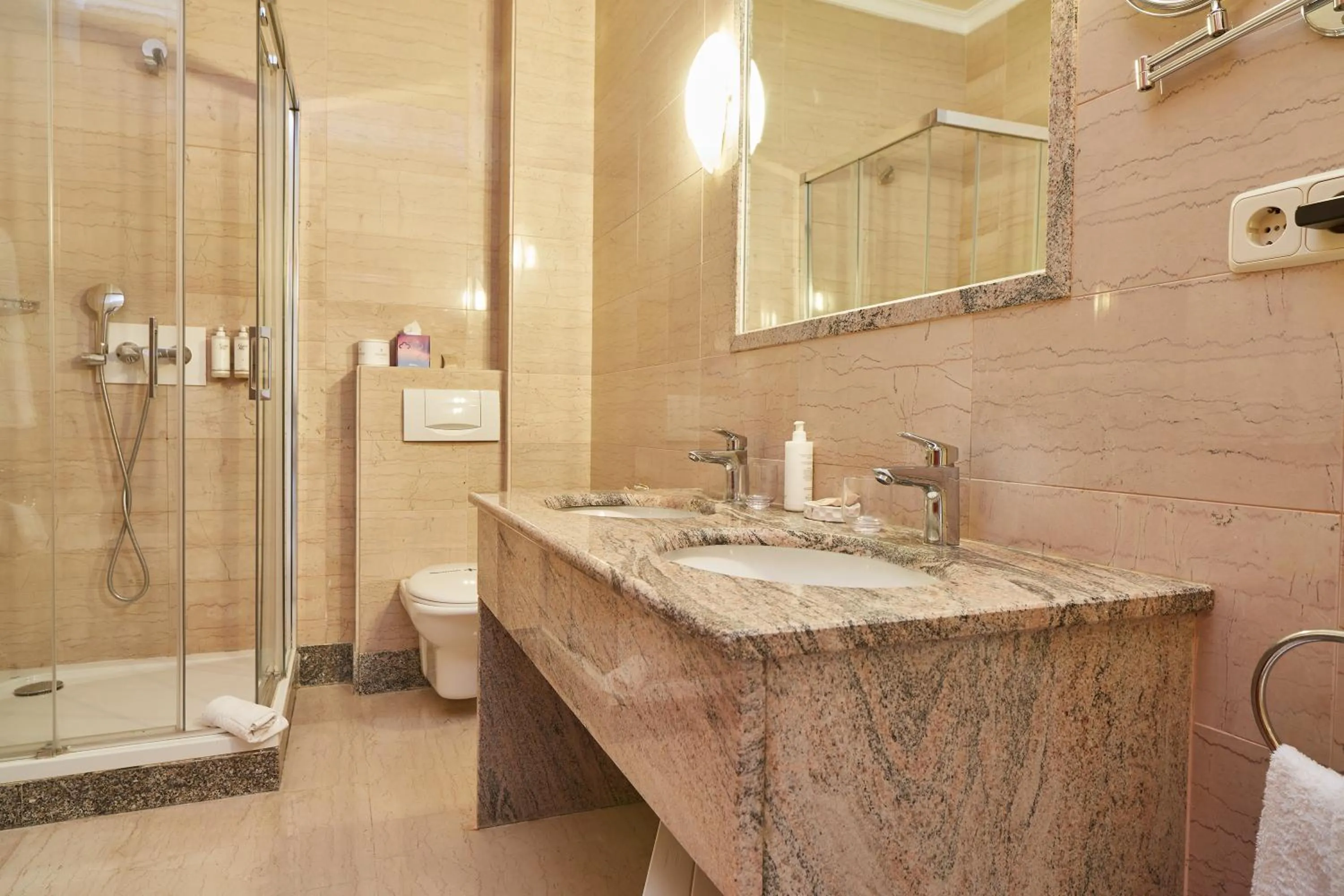 Bathroom in Grand Hotel Palladium Santa Eulalia del Río