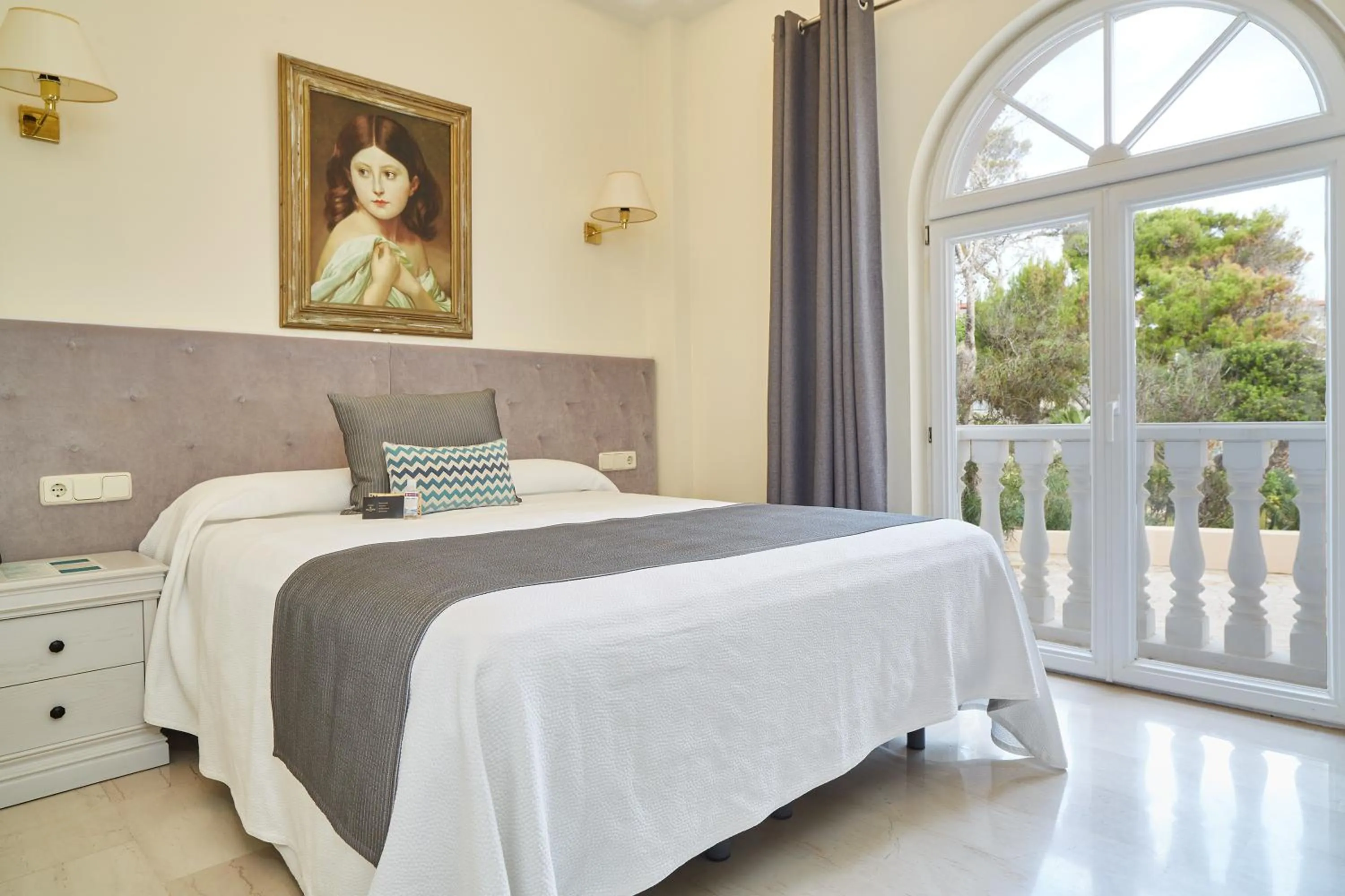 Bedroom, Bed in Grand Hotel Palladium Santa Eulalia del Río