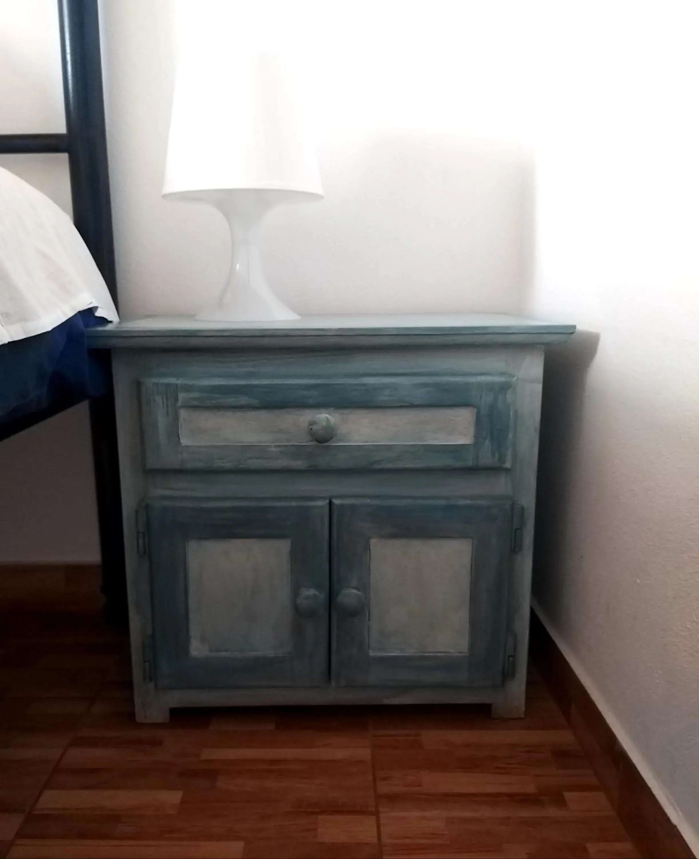 Twin Room with Bathroom in Orange3 Hostel Twin Room with Bathroom in Orange3 Hostel