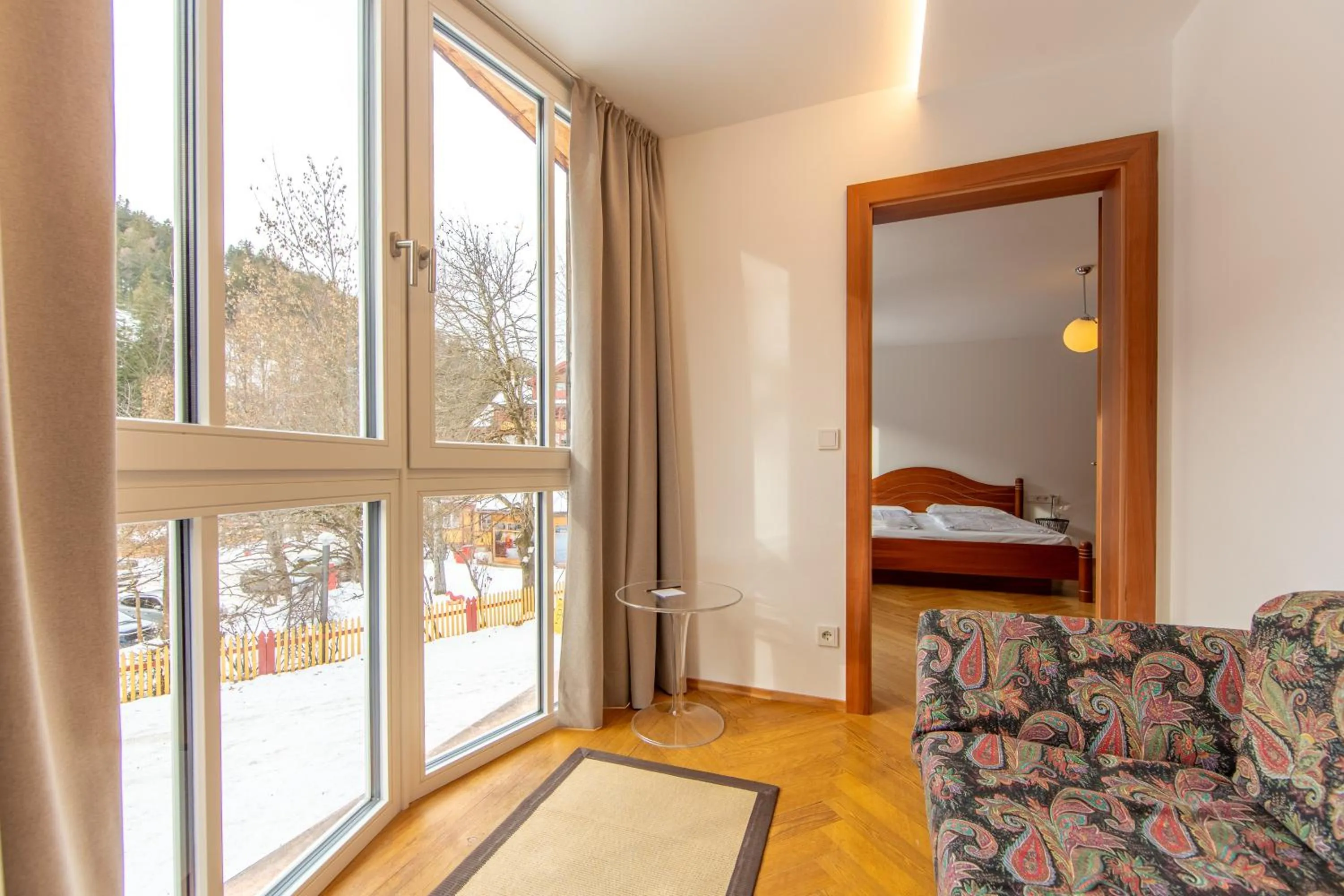 Seating area, Bed in Parkhotel Sole Paradiso