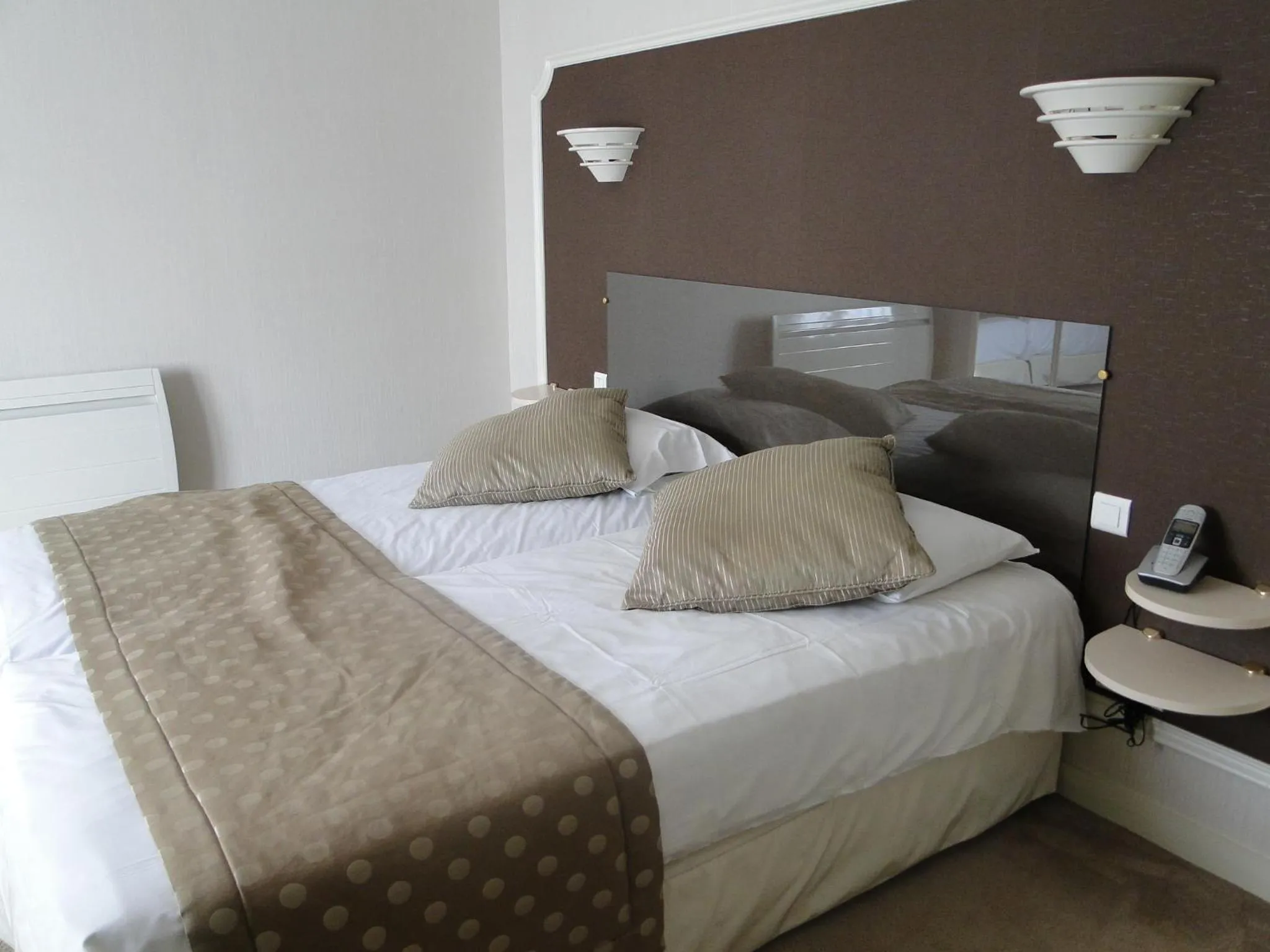 Bed in Logis Auberge Bienvenue