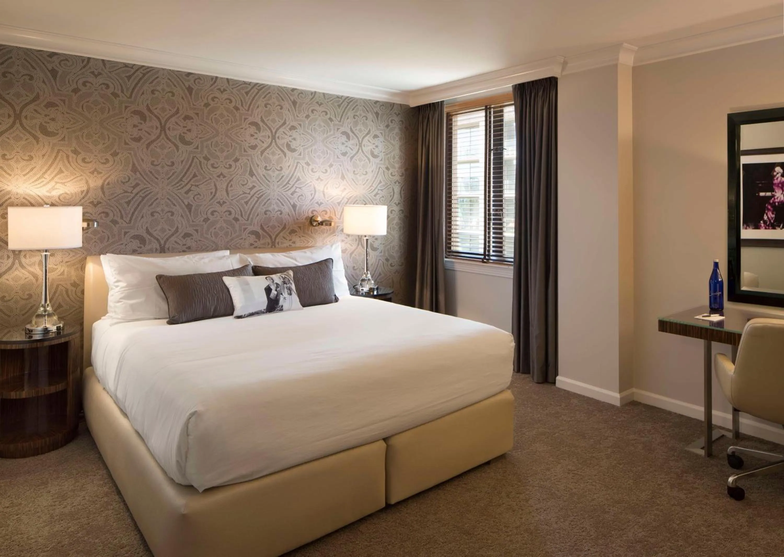 Bedroom, Bed in Hotel De Anza