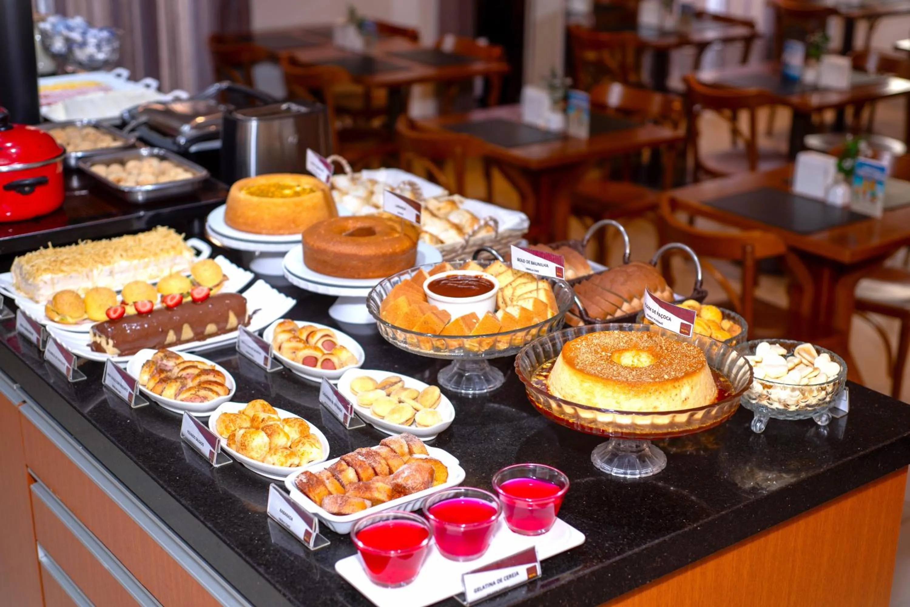 Breakfast in Nobile Hotel Juiz de Fora