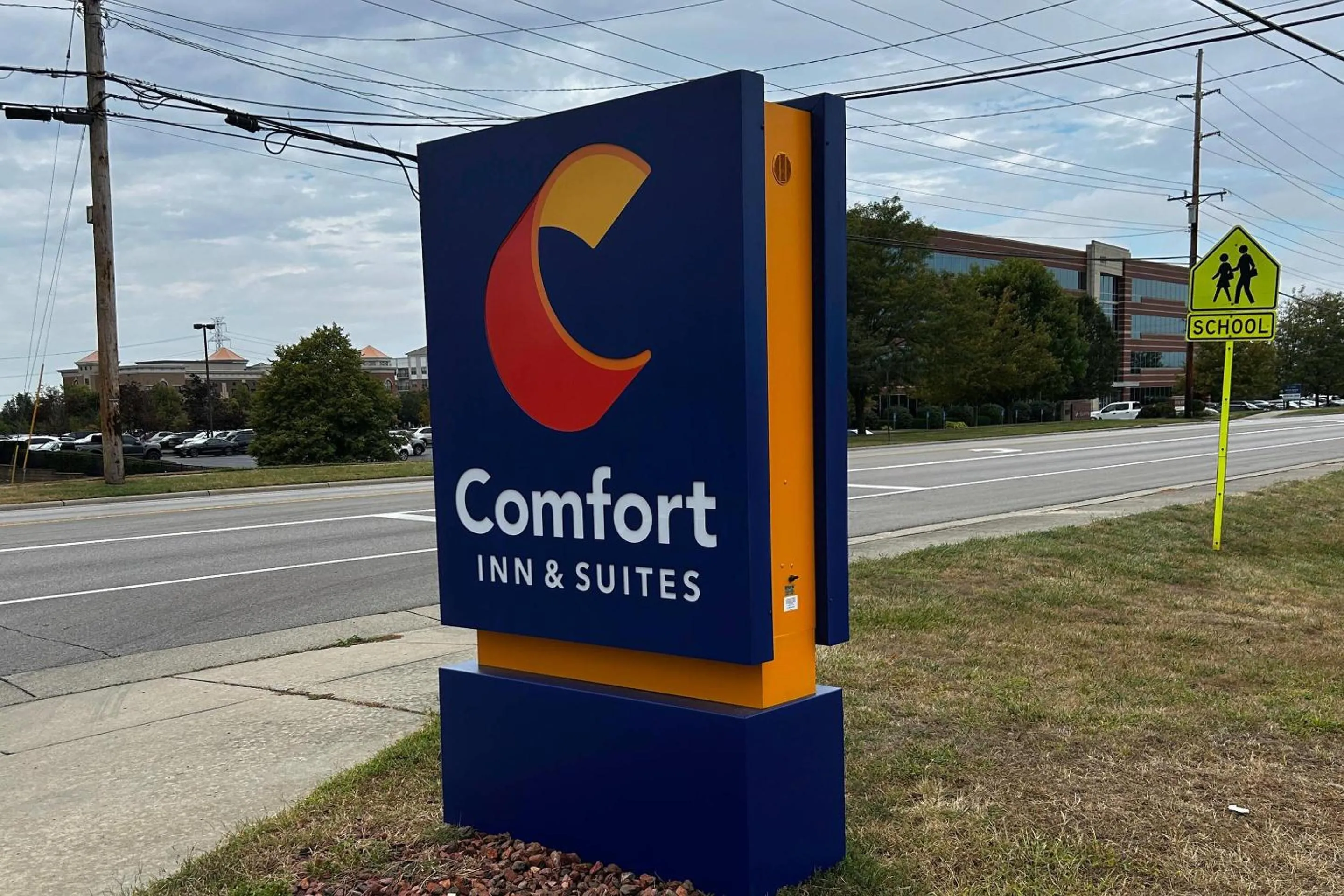Property building in Comfort Inn & Suites West Chester - North Cincinnati